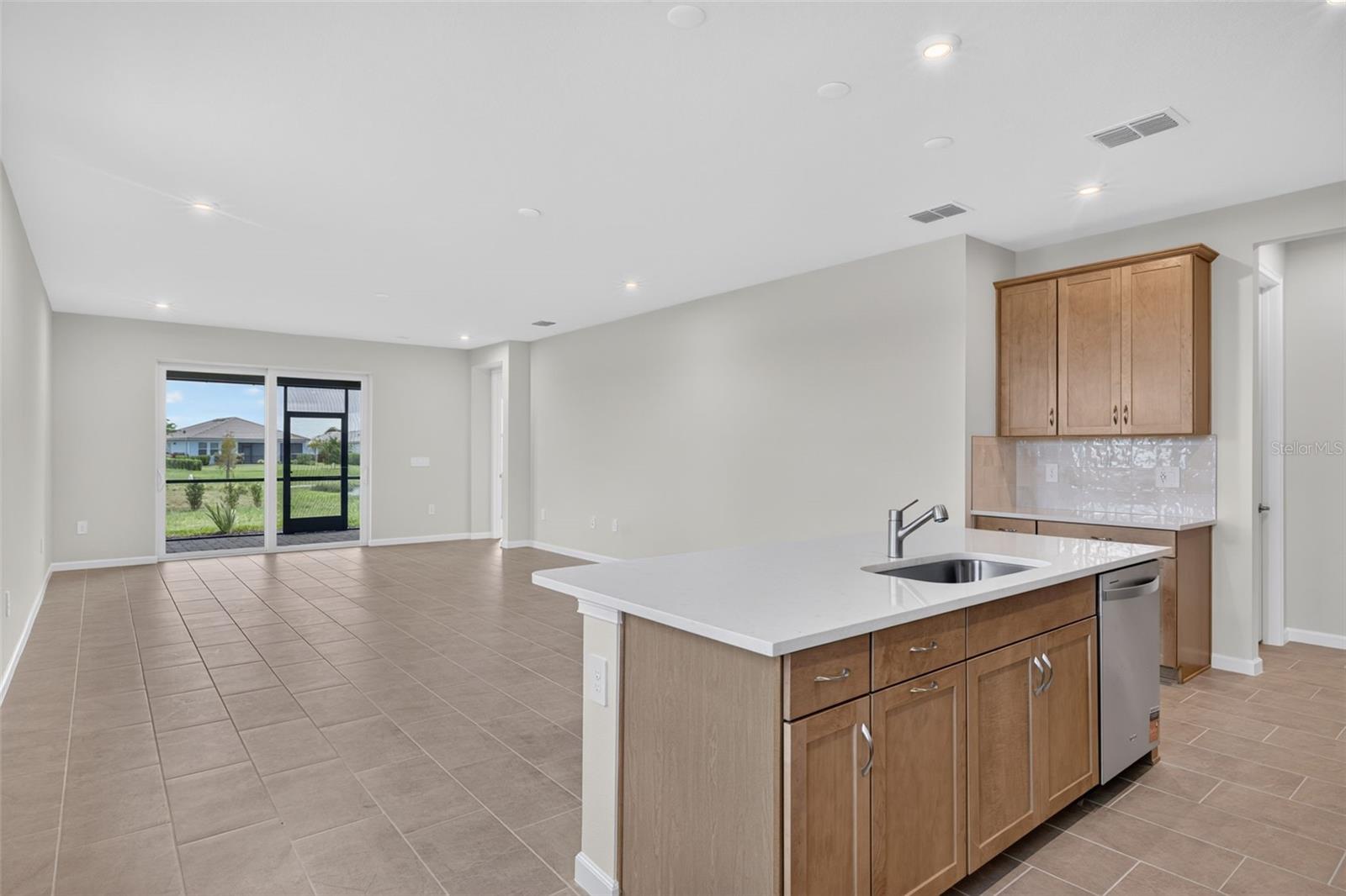 Villa at 18476 GREEN GARDEN CT, VENICE, photo 13 of 58