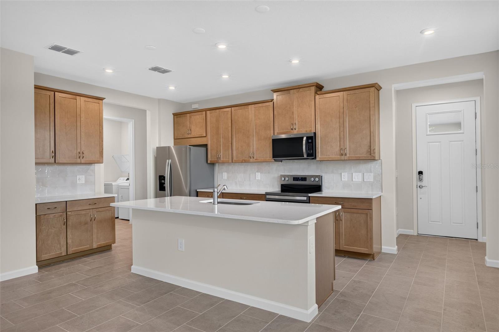 Villa at 18476 GREEN GARDEN CT, VENICE, photo 15 of 58