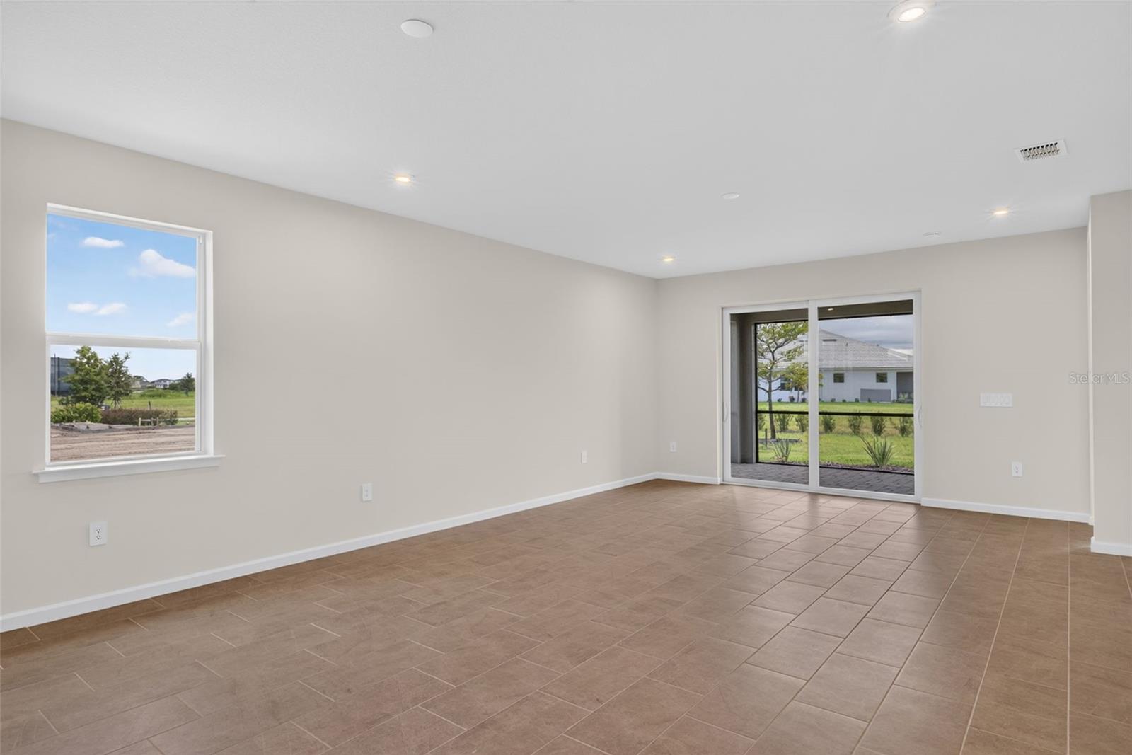 Villa at 18476 GREEN GARDEN CT, VENICE, photo 18 of 58