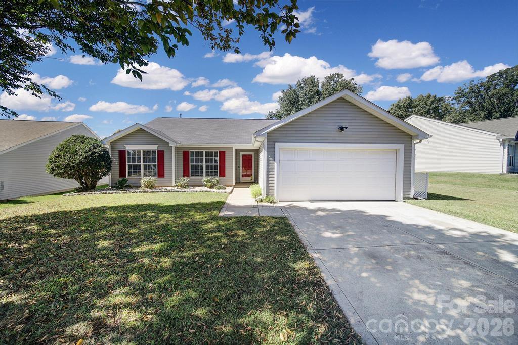 Single Family Residence at 137 Bosburg Drive, Mooresville