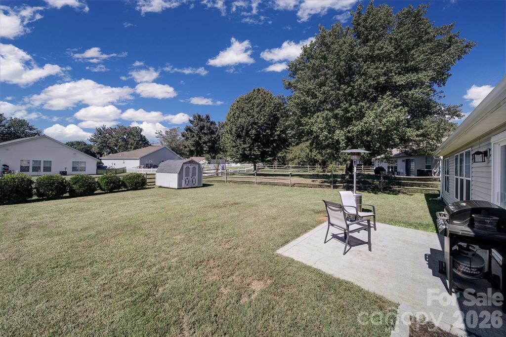 Single Family Residence at 137 Bosburg Drive, Mooresville, photo 27 of 32