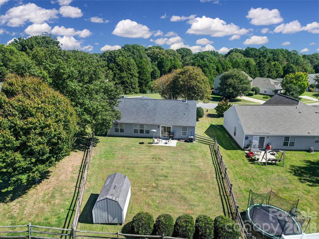 Single Family Residence at 137 Bosburg Drive, Mooresville, photo 29 of 32