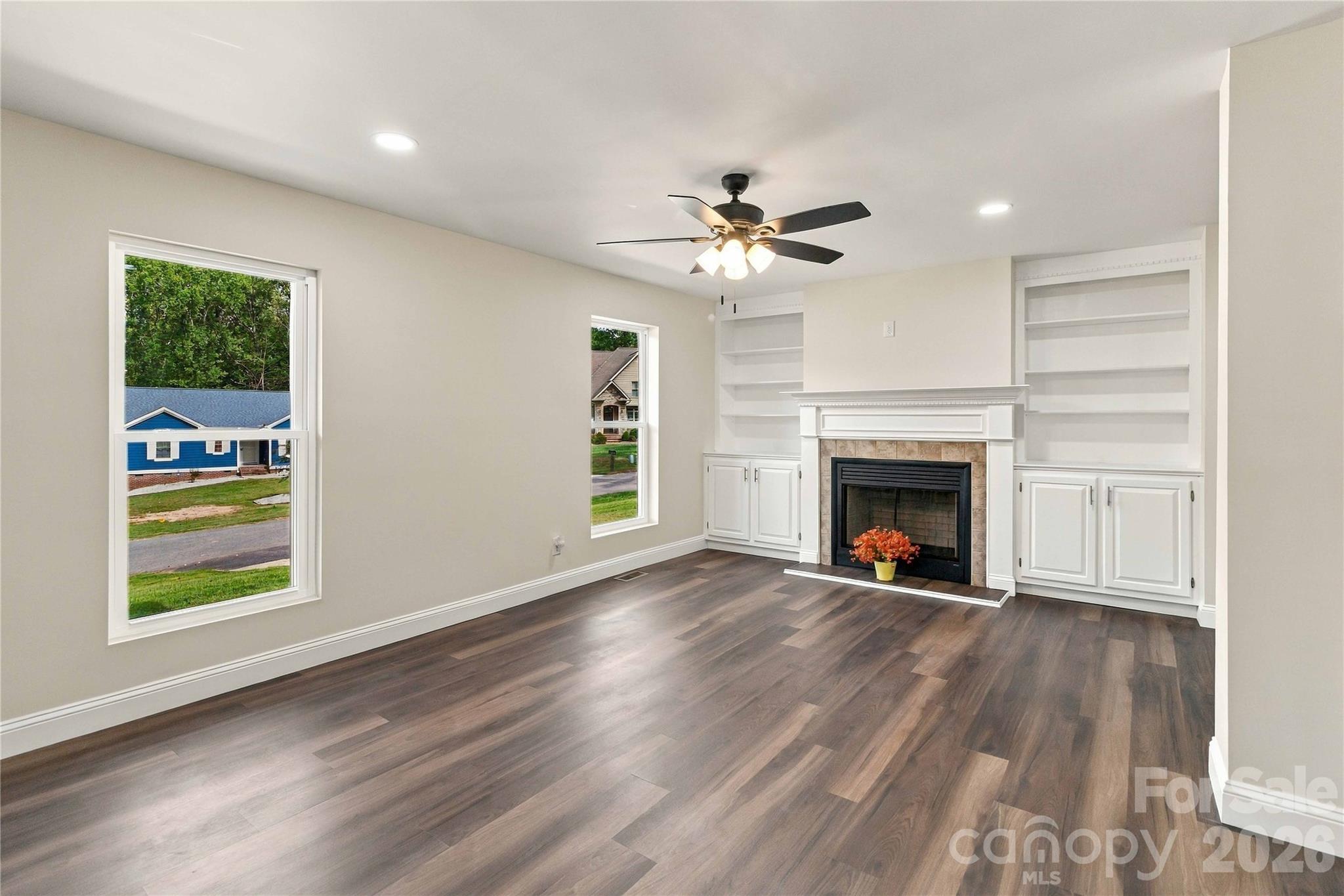 Single Family Residence at 111 Education Lane, York, photo 6 of 37