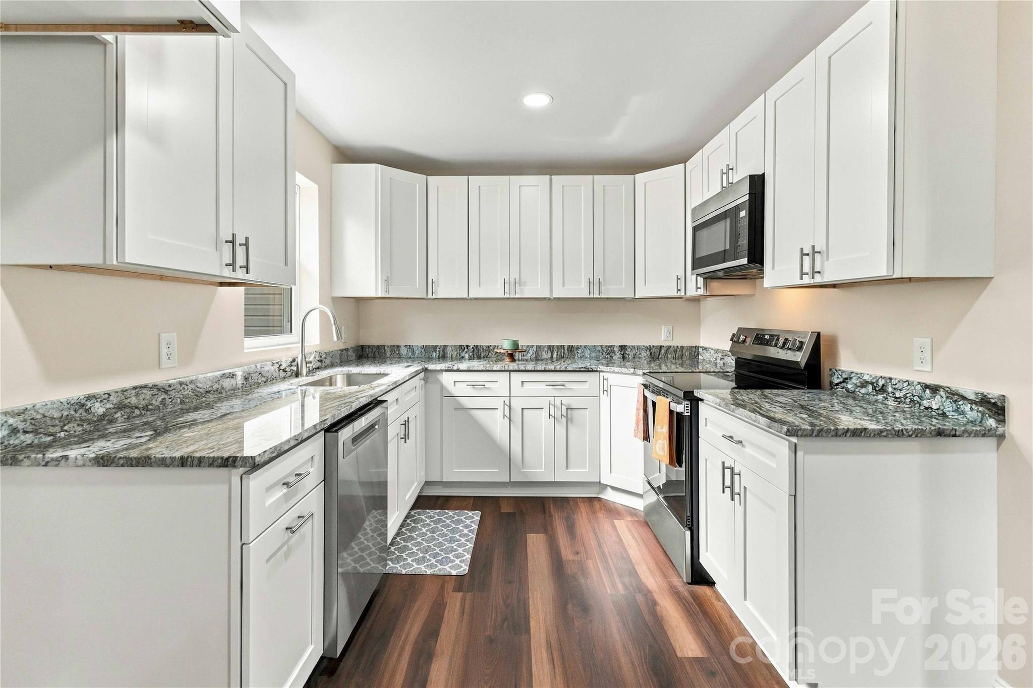 Single Family Residence at 111 Education Lane, York, photo 10 of 37