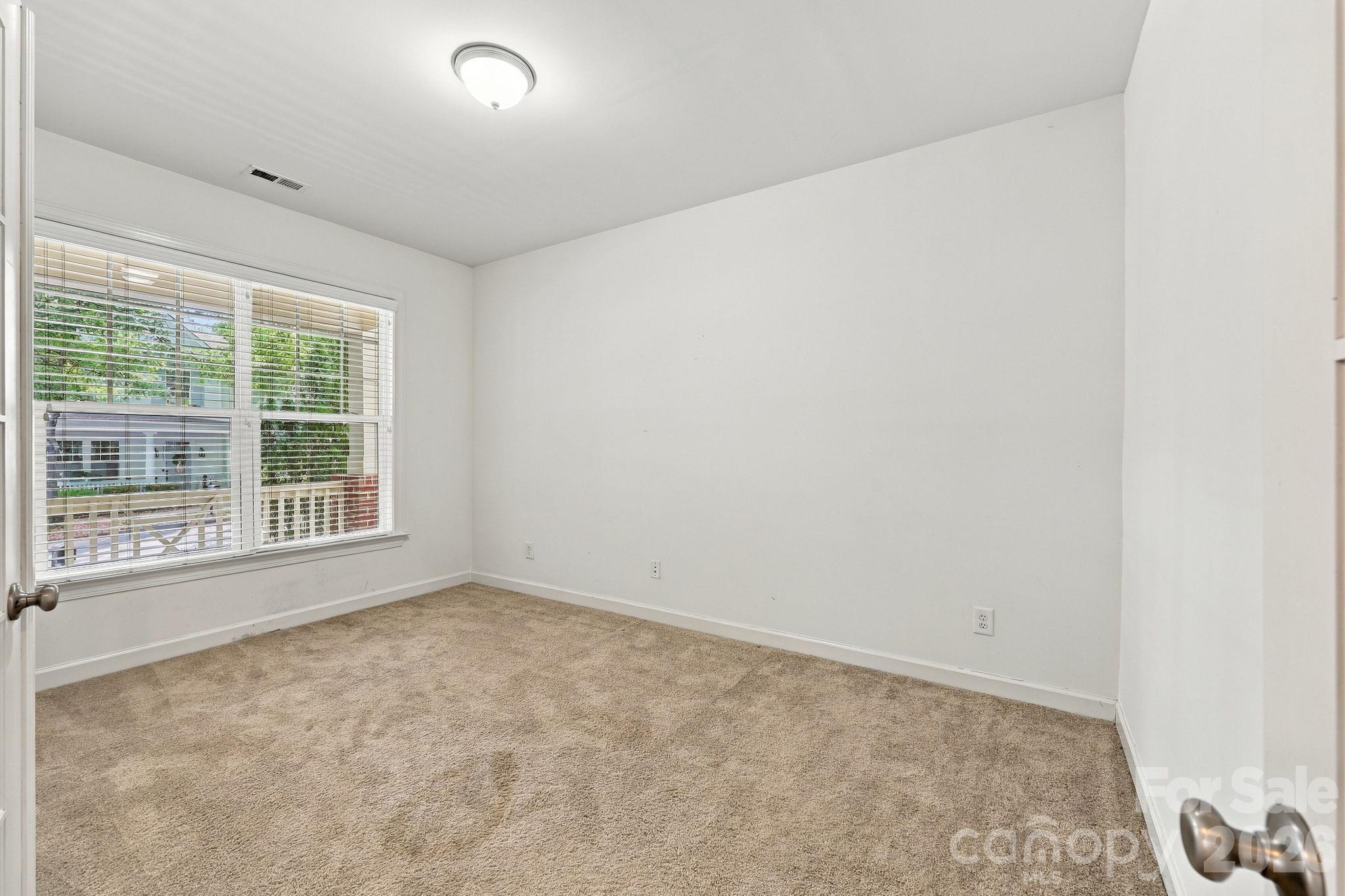 Single Family Residence at 17625 Harbor Walk Drive, Cornelius, photo 9 of 48