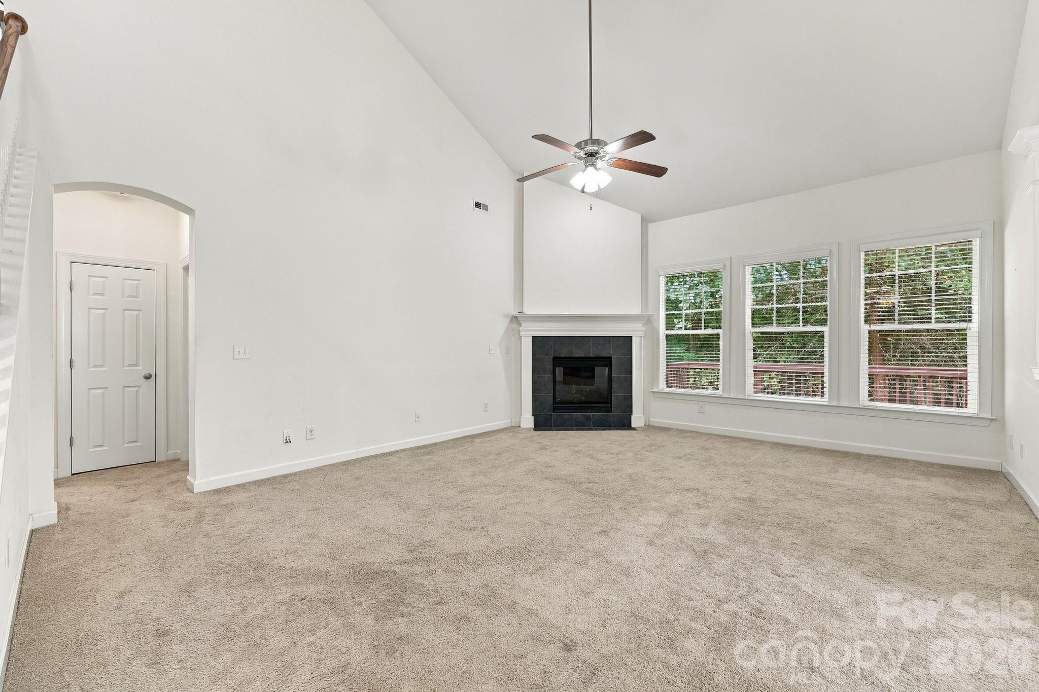 Single Family Residence at 17625 Harbor Walk Drive, Cornelius, photo 18 of 48