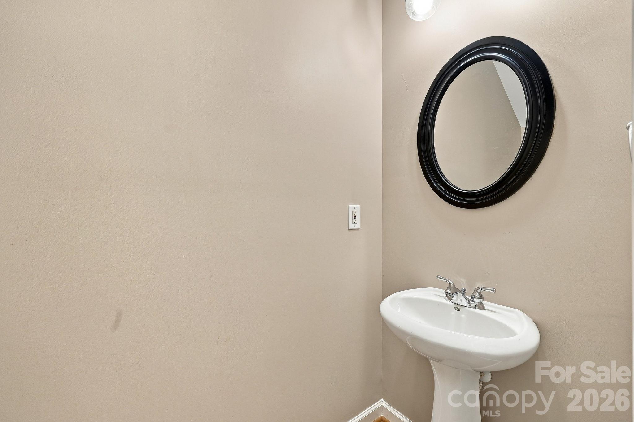 Single Family Residence at 17625 Harbor Walk Drive, Cornelius, photo 20 of 48