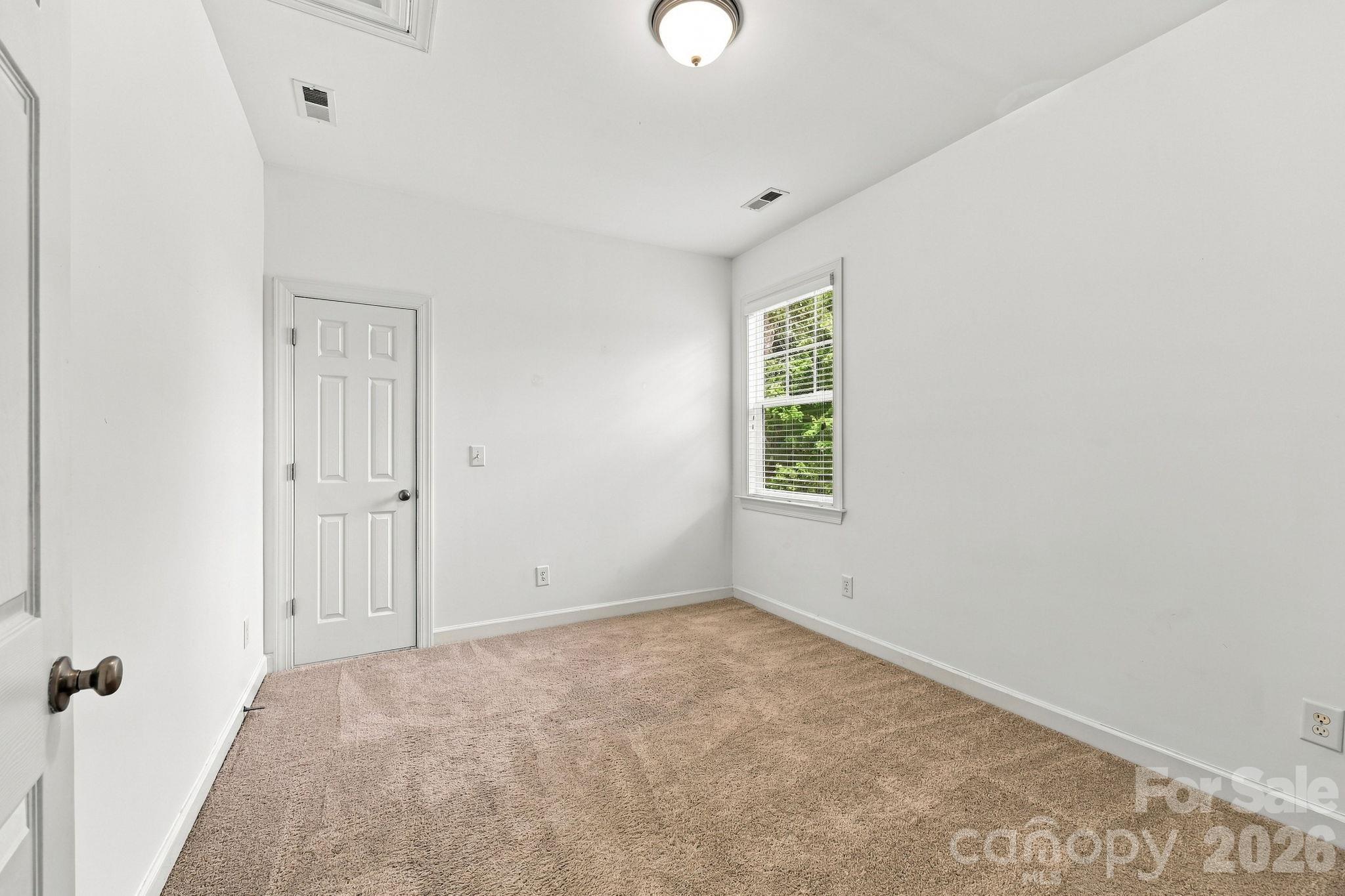 Single Family Residence at 17625 Harbor Walk Drive, Cornelius, photo 34 of 48