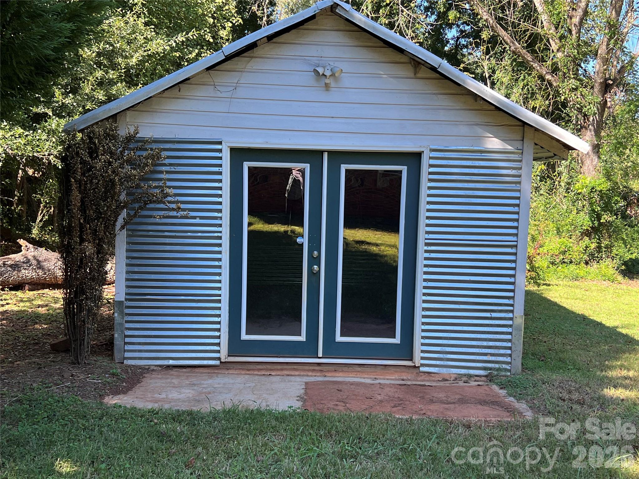 Outbuilding with water and electric - 247 Seitz Drive, Forest City