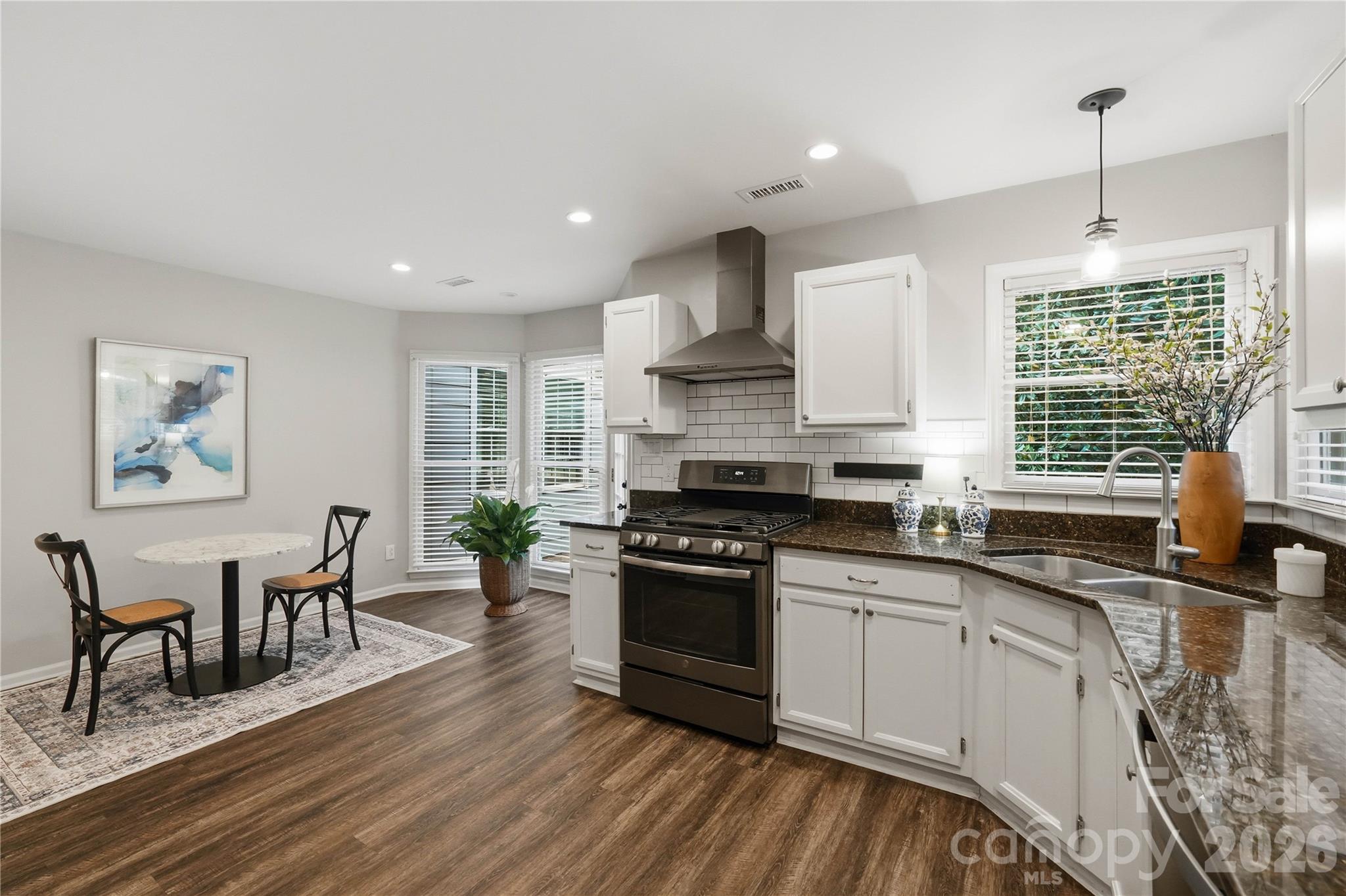 Single Family Residence at 2815 Winghaven Lane, Charlotte, photo 28 of 45