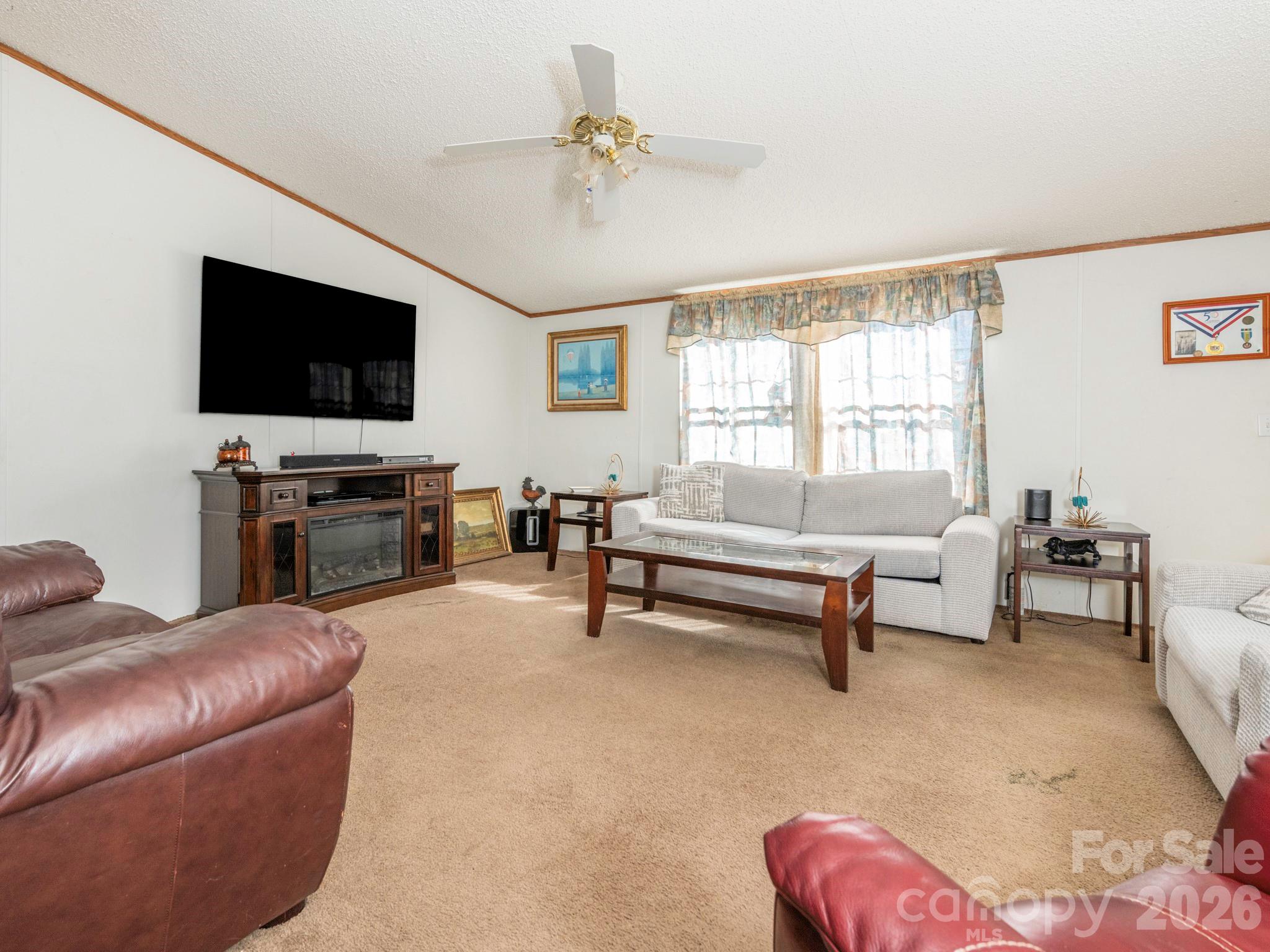 Living Room - 2292 Thornwell Road, Lancaster