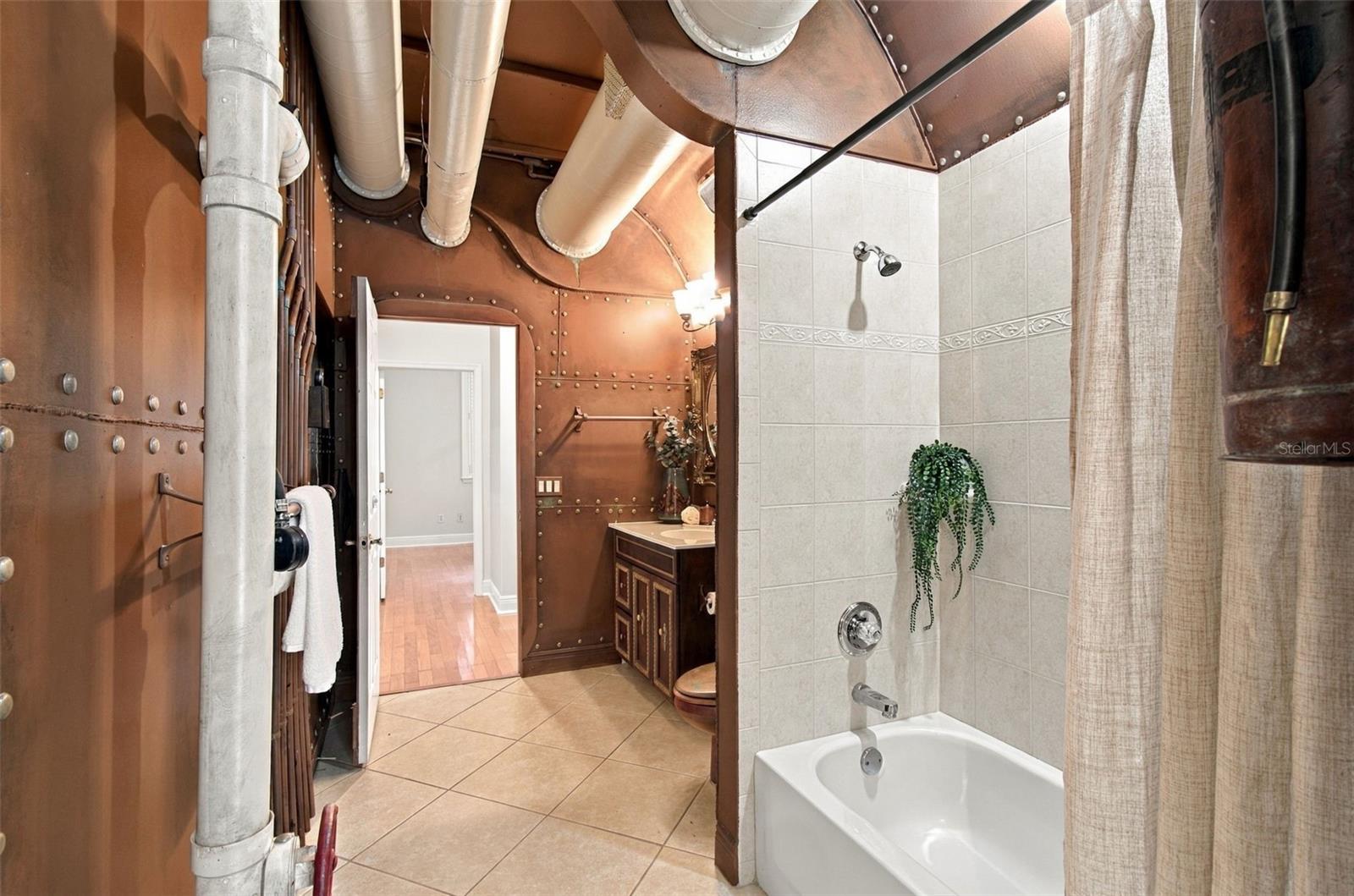 Single Family Residence at 816 CITRUS WOOD LN, VALRICO, photo 50 of 100