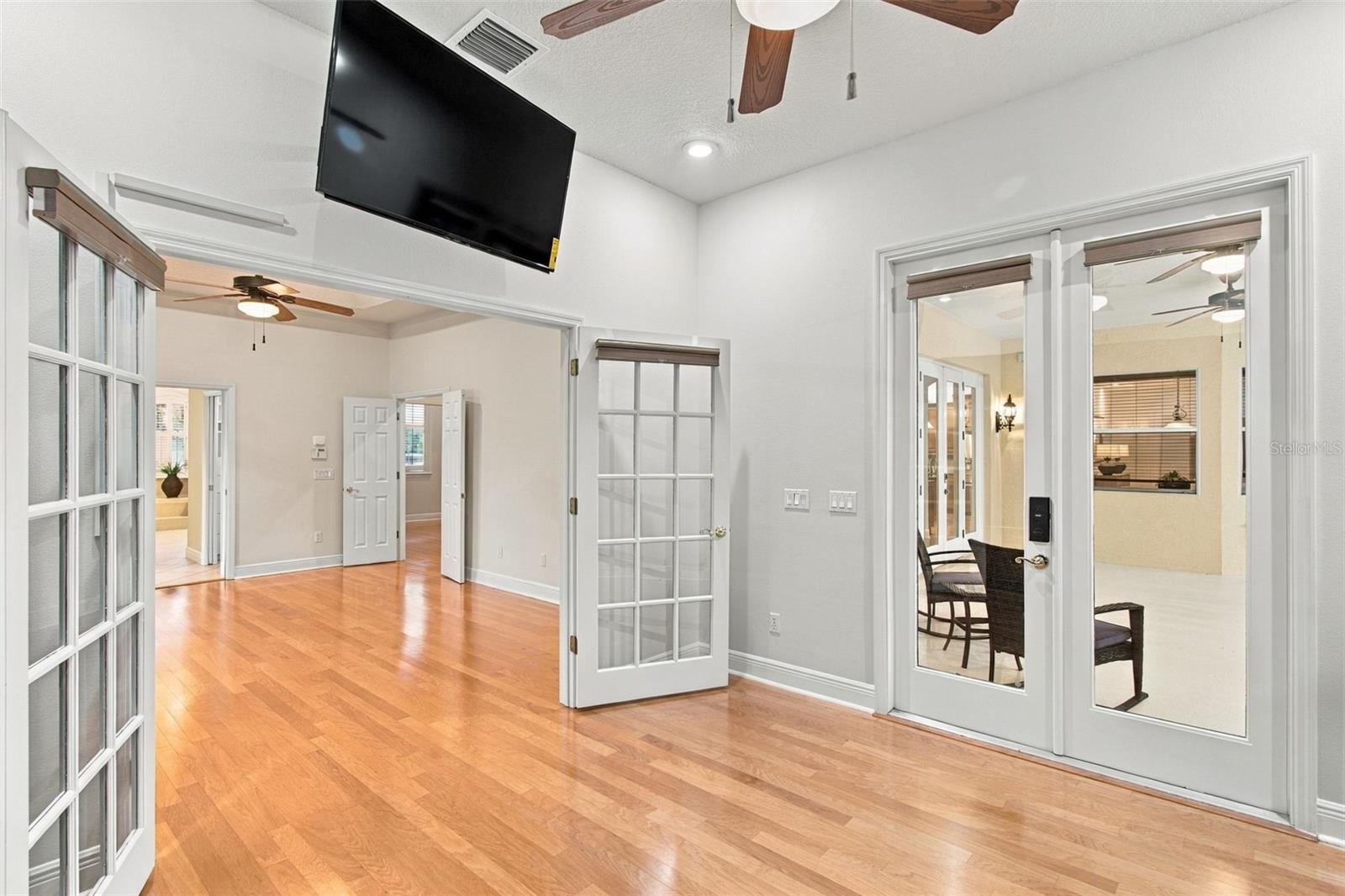 Single Family Residence at 816 CITRUS WOOD LN, VALRICO, photo 60 of 100