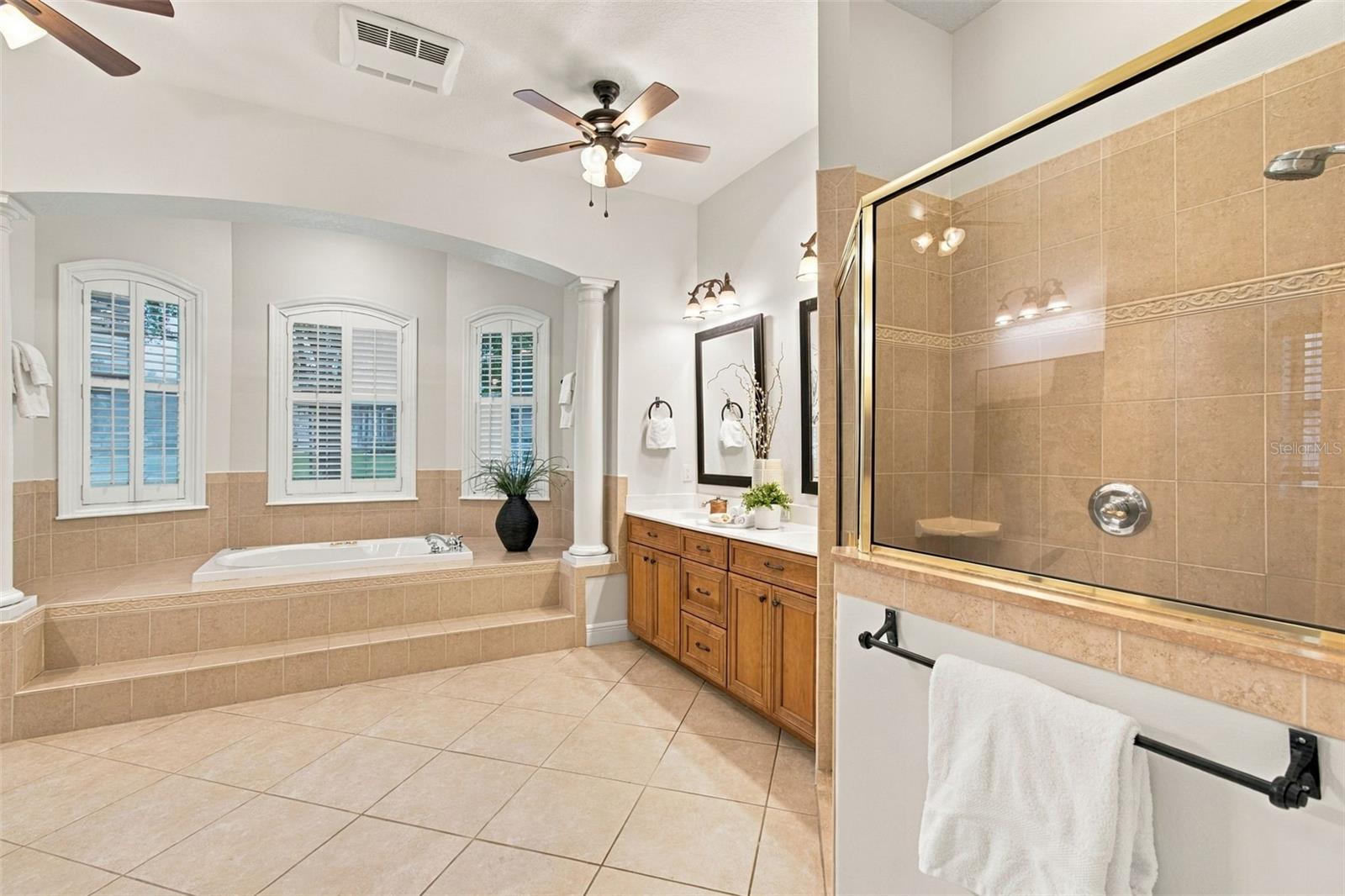 Single Family Residence at 816 CITRUS WOOD LN, VALRICO, photo 65 of 100