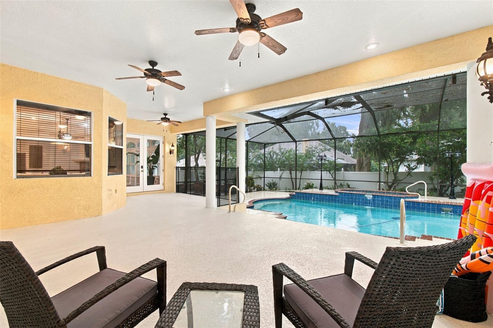 Single Family Residence at 816 CITRUS WOOD LN, VALRICO, photo 79 of 100