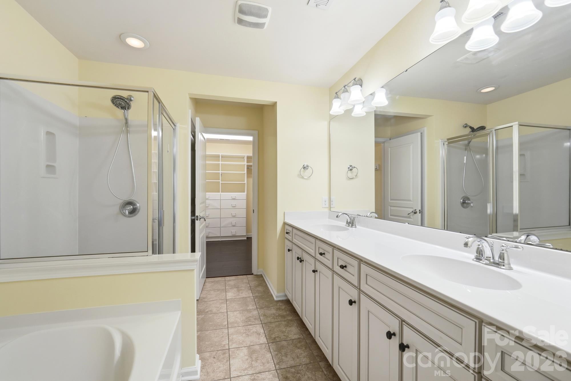 Townhouse at 16852 Dunaverty Place, Charlotte, photo 28 of 45