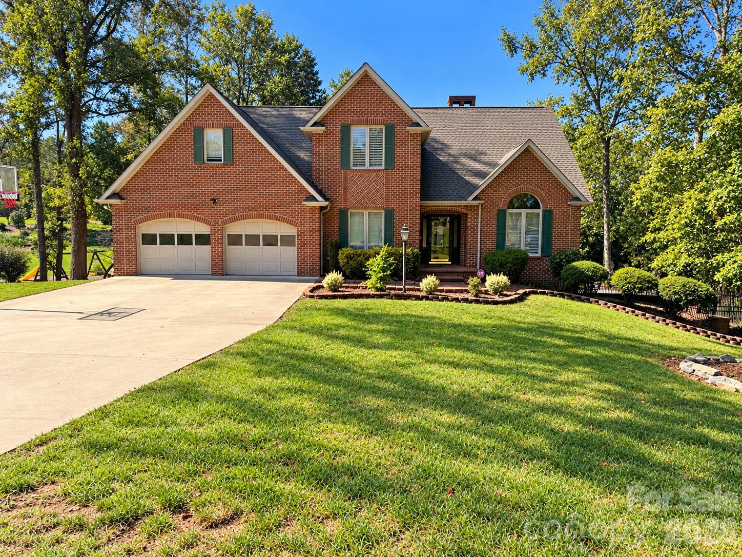 4943 Elmhurst Drive NE
