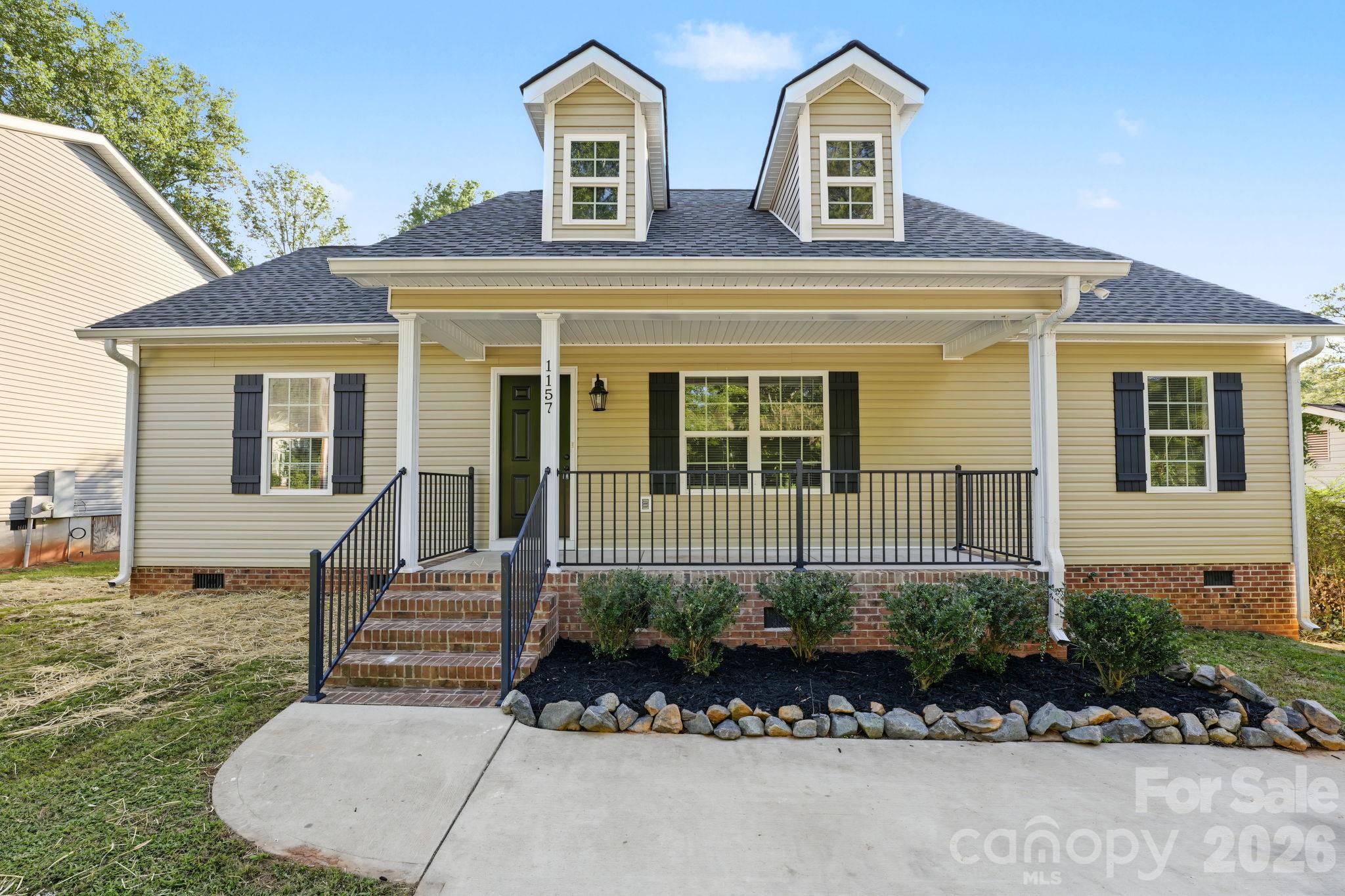 1157 Calhoun Street