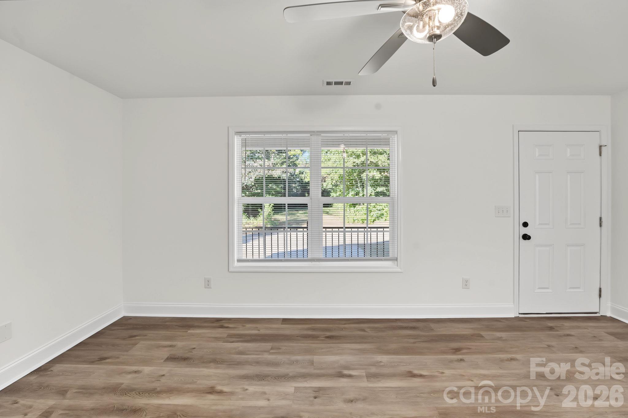 Single Family Residence at 1157 Calhoun Street, Rock Hill, photo 10 of 39