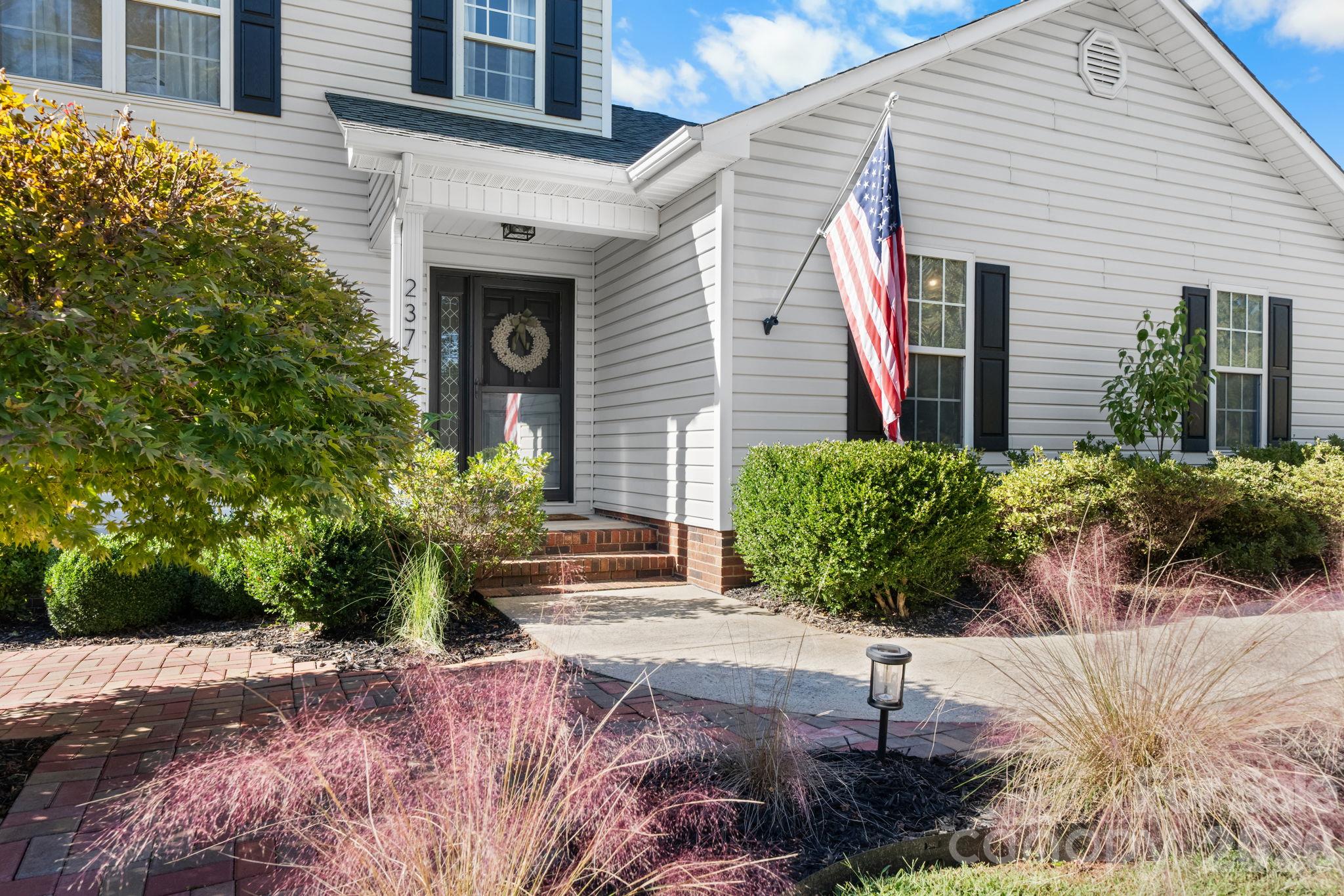 Single Family Residence at 237 Scotts Creek Road, Statesville, photo 2 of 27