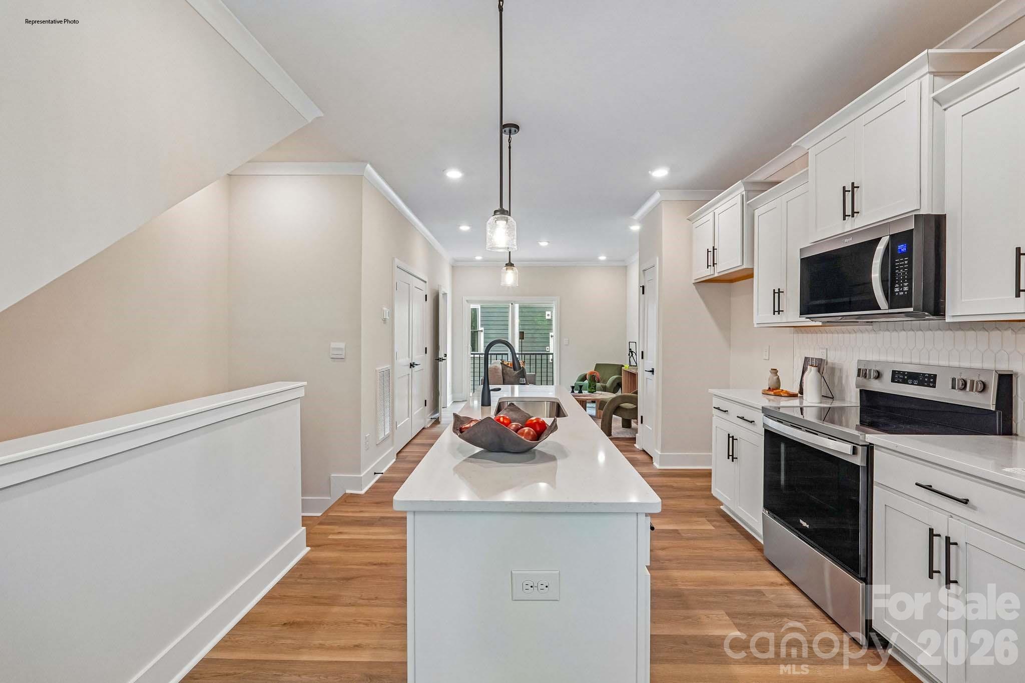 Townhouse at 825 Hammers Lane, Charlotte, photo 10 of 28