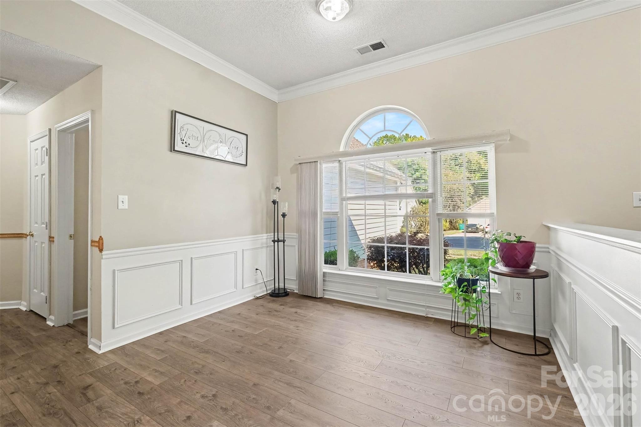 Additional living or dining area - 11609 Long Forest Drive, Charlotte