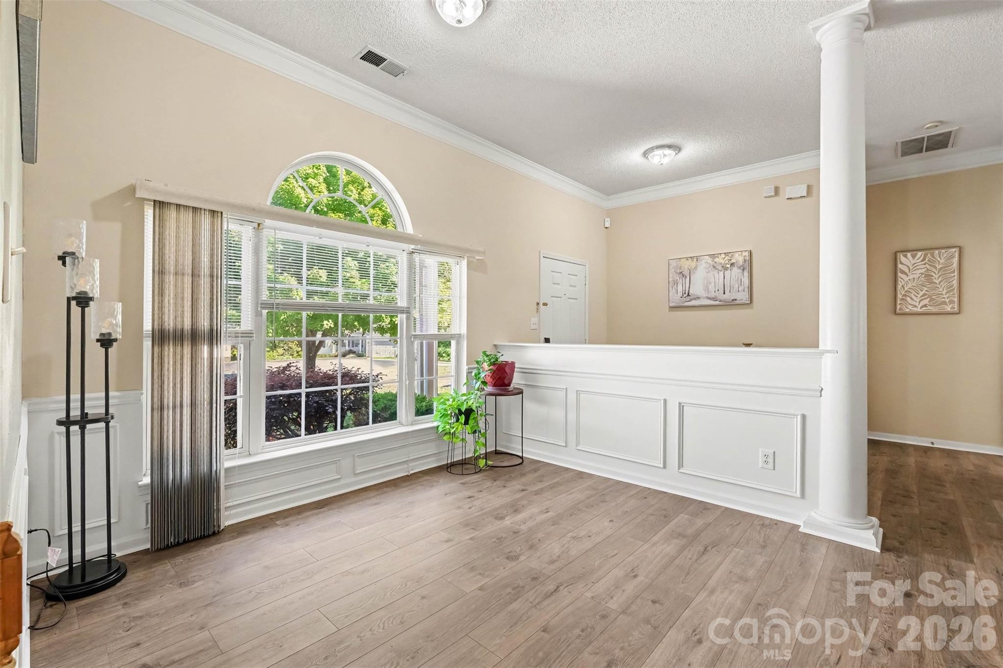 Additional living or dining area - 11609 Long Forest Drive, Charlotte