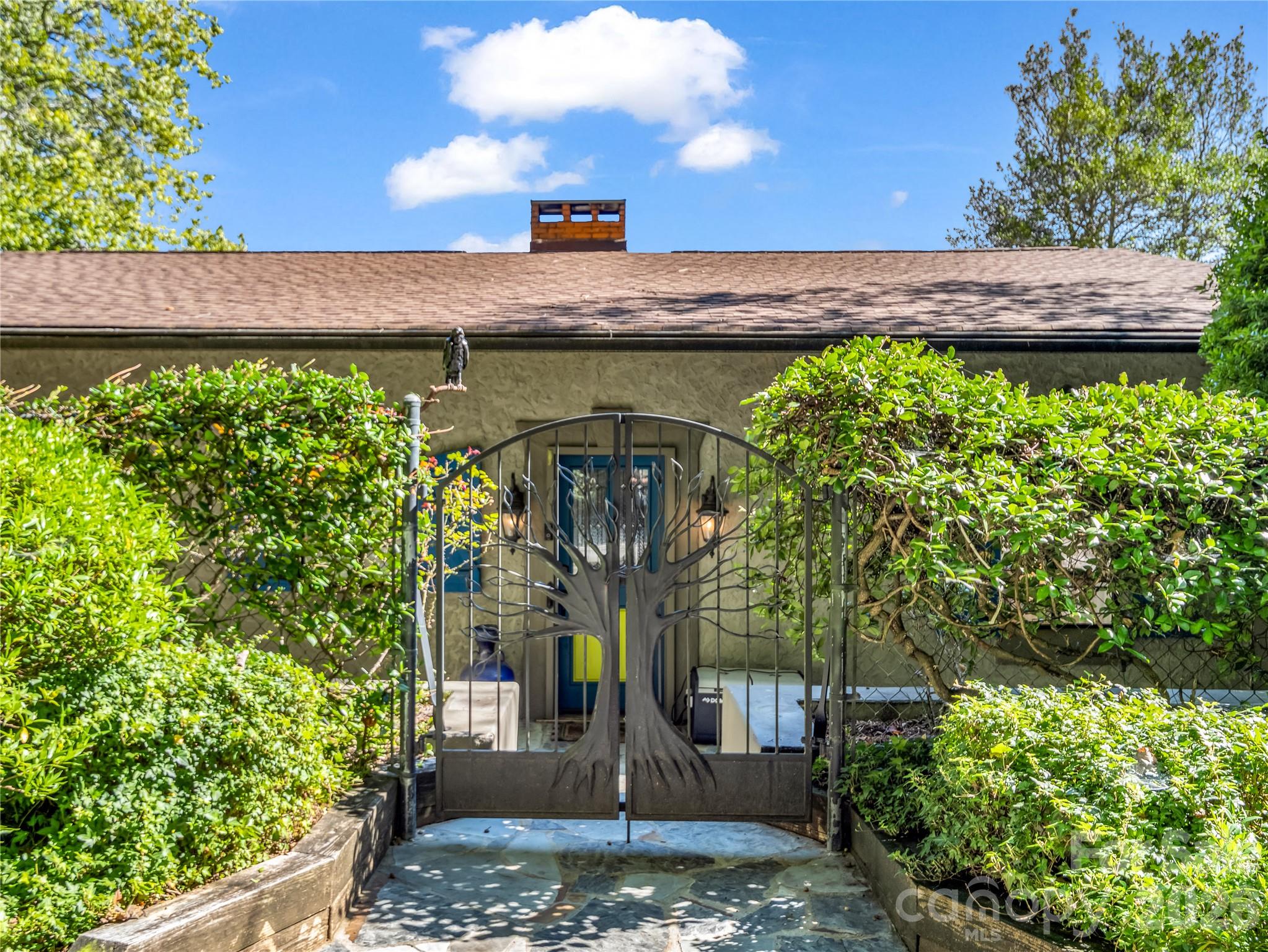 Single Family Residence at 325 Tryon Bay Circle, Lake Lure, photo 12 of 45