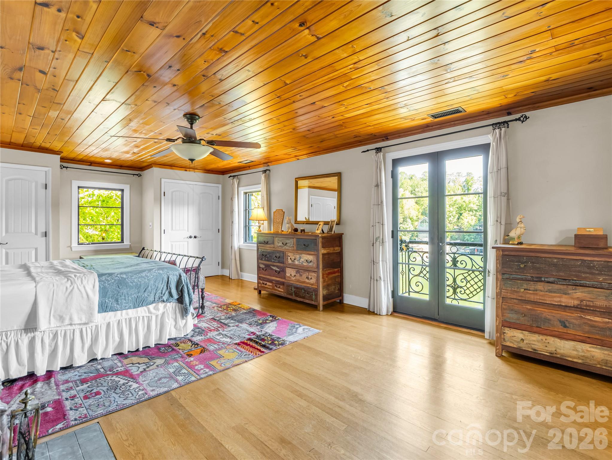Single Family Residence at 325 Tryon Bay Circle, Lake Lure, photo 20 of 45