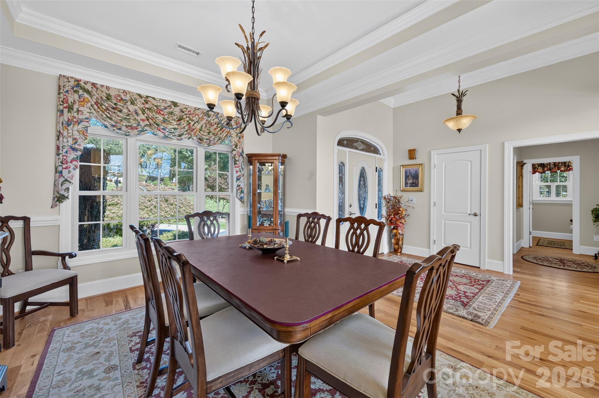 Single Family Residence at 76 Divot Court, Hickory, photo 12 of 48