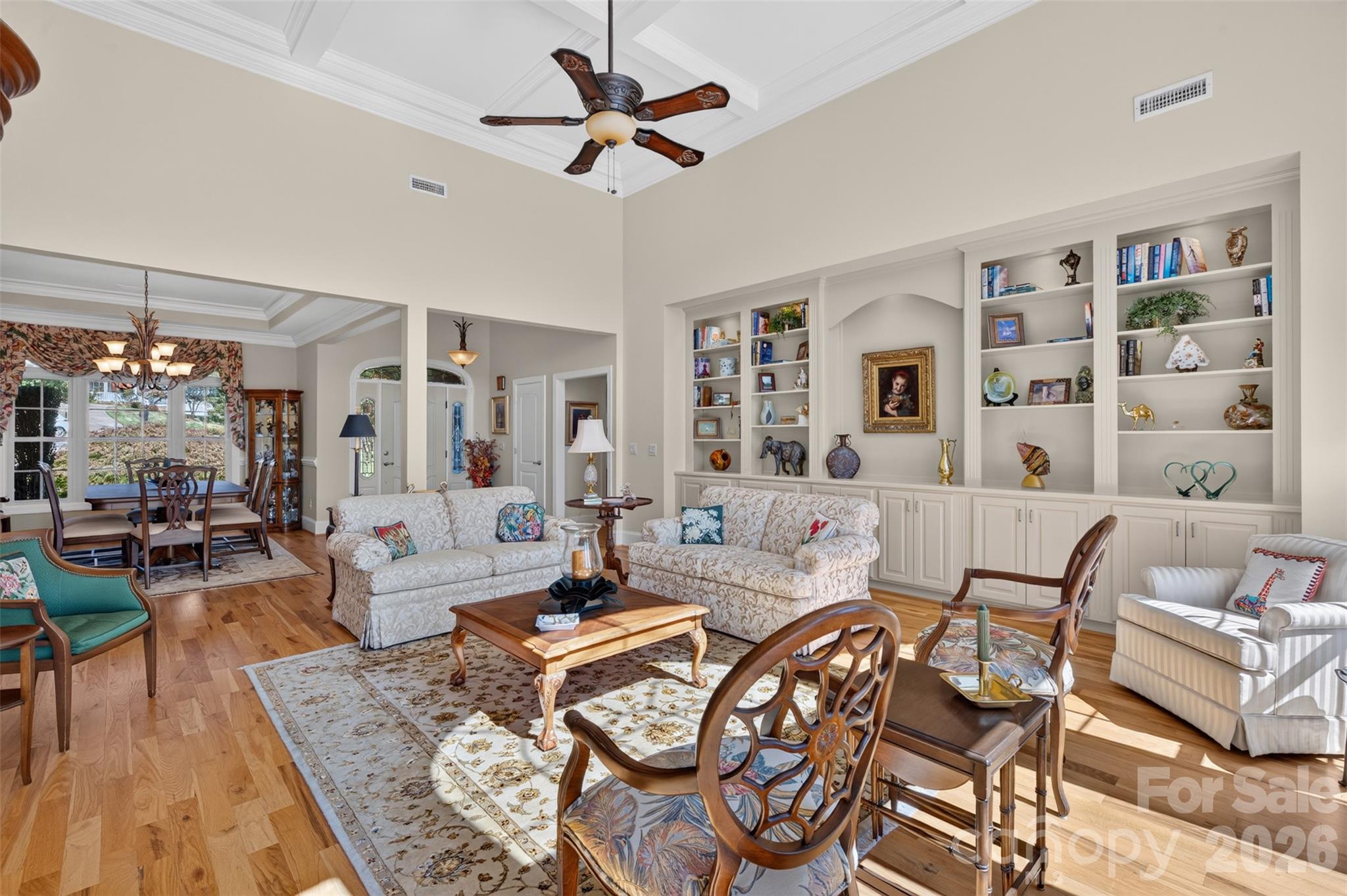 Single Family Residence at 76 Divot Court, Hickory, photo 13 of 48