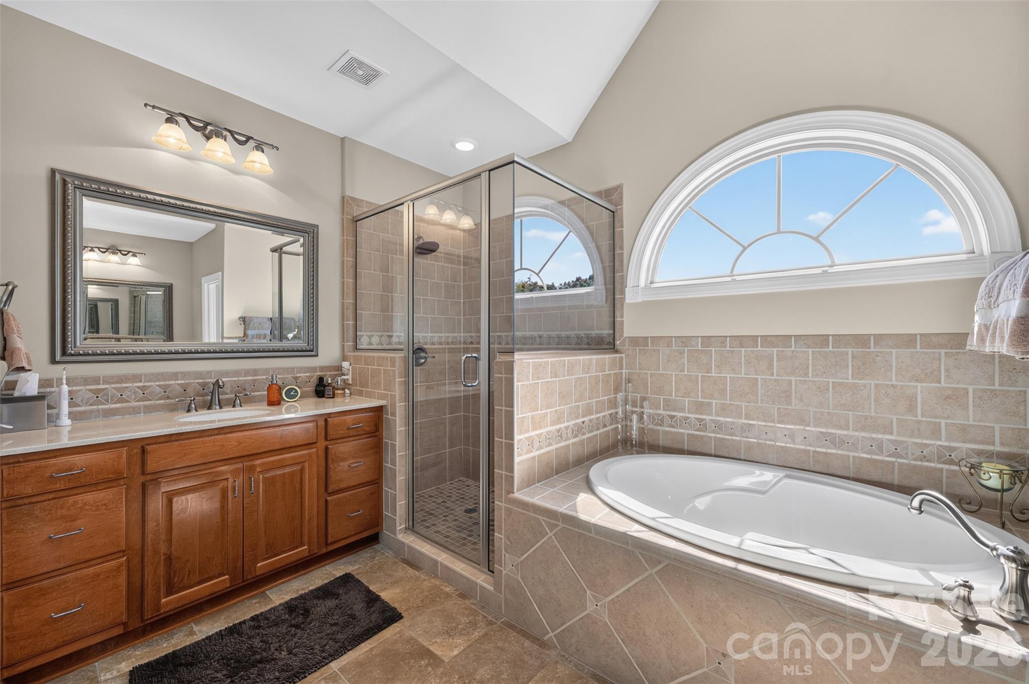 Single Family Residence at 76 Divot Court, Hickory, photo 29 of 48