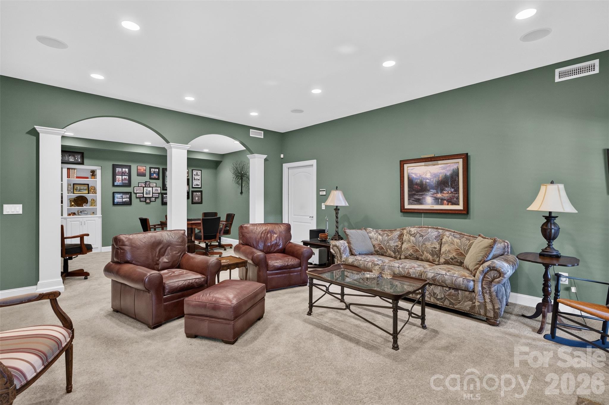 Single Family Residence at 76 Divot Court, Hickory, photo 40 of 48