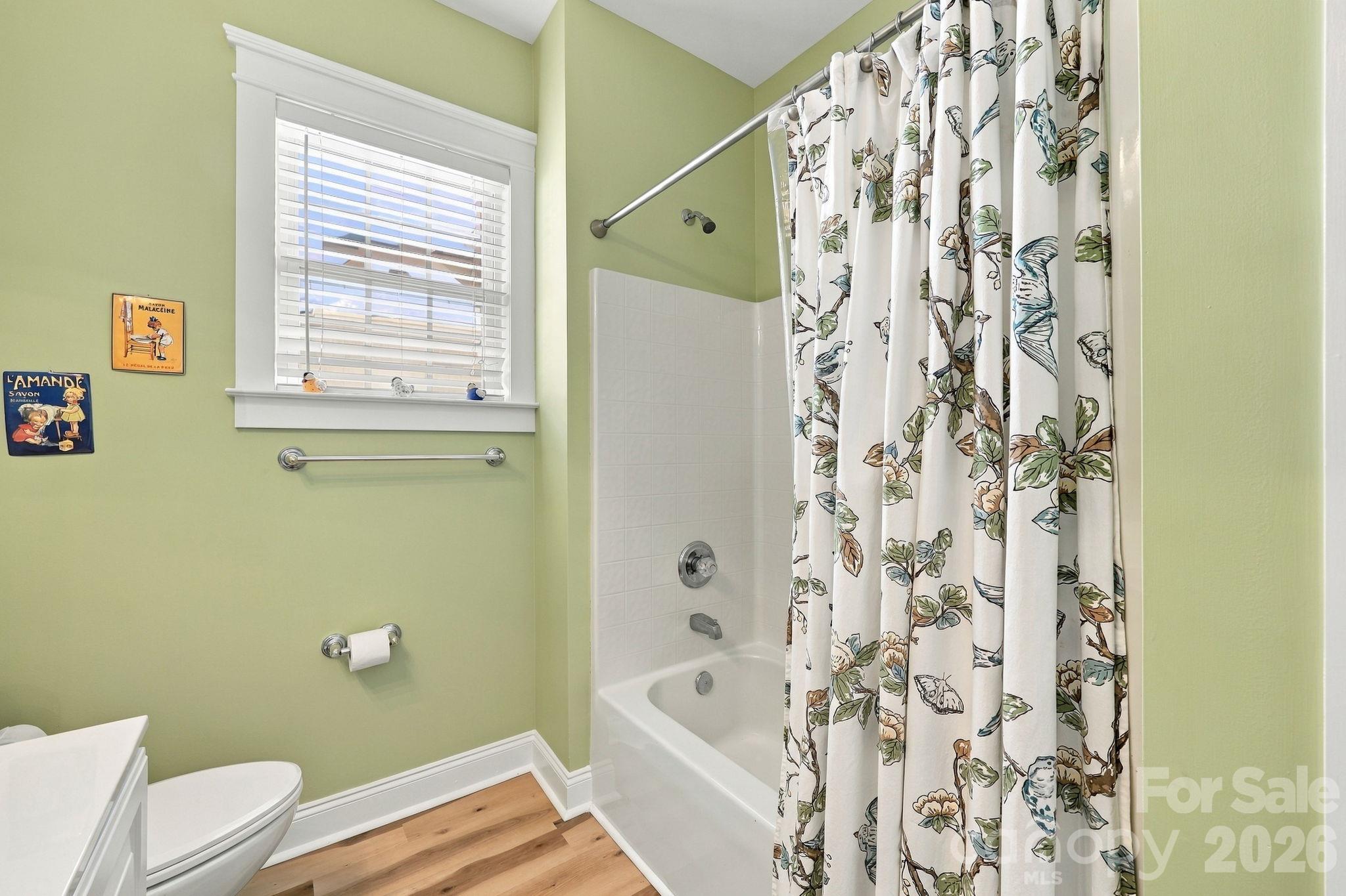 Single Family Residence at 334 Center Drive, Davidson, photo 18 of 35