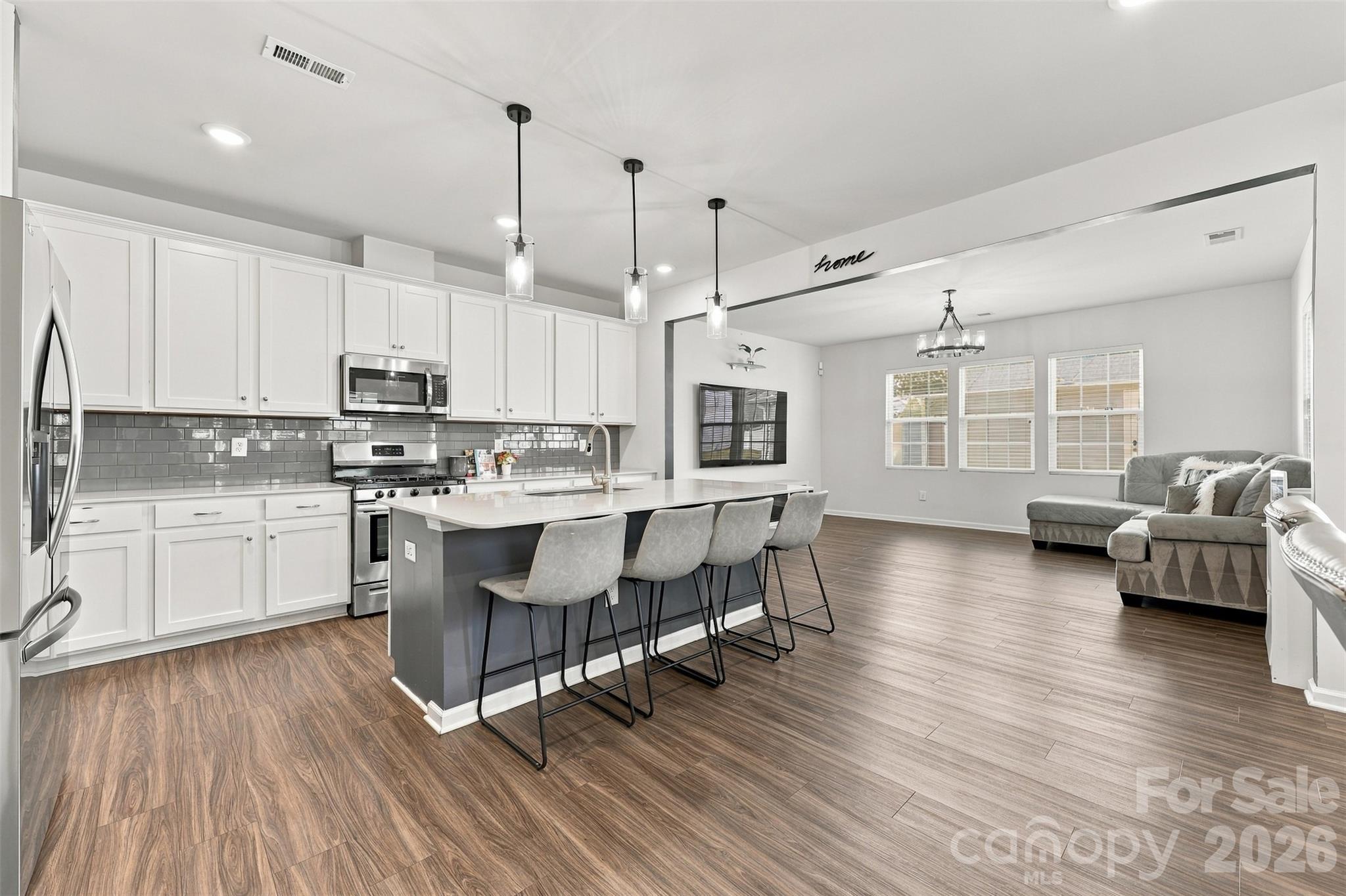 Townhouse at 12732 Wandering Brook Drive, Charlotte, photo 10 of 48