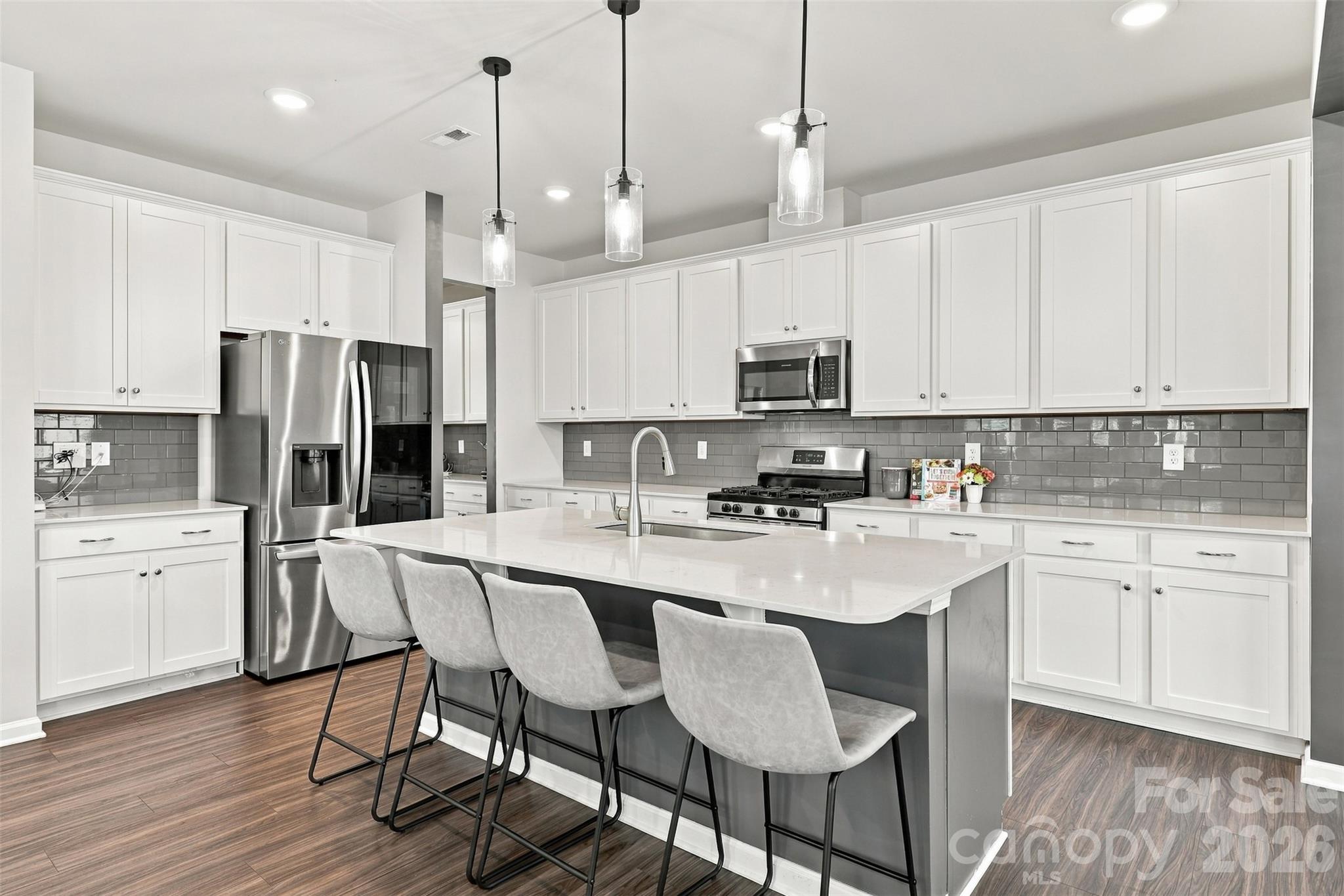 Townhouse at 12732 Wandering Brook Drive, Charlotte, photo 13 of 48
