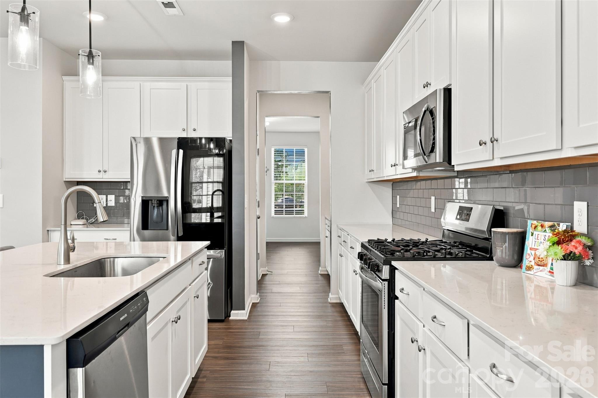Townhouse at 12732 Wandering Brook Drive, Charlotte, photo 14 of 48