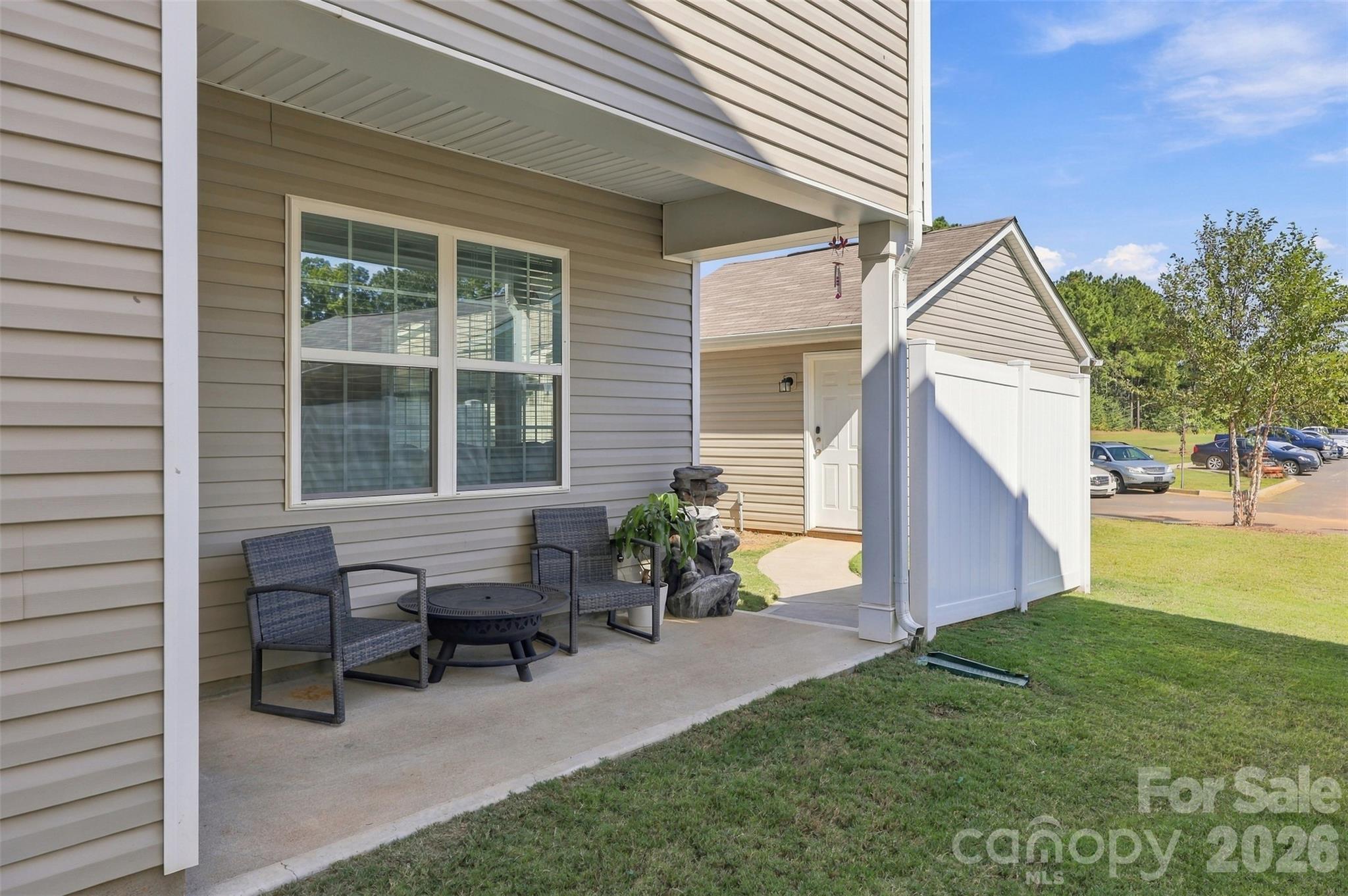 Townhouse at 12732 Wandering Brook Drive, Charlotte, photo 33 of 48