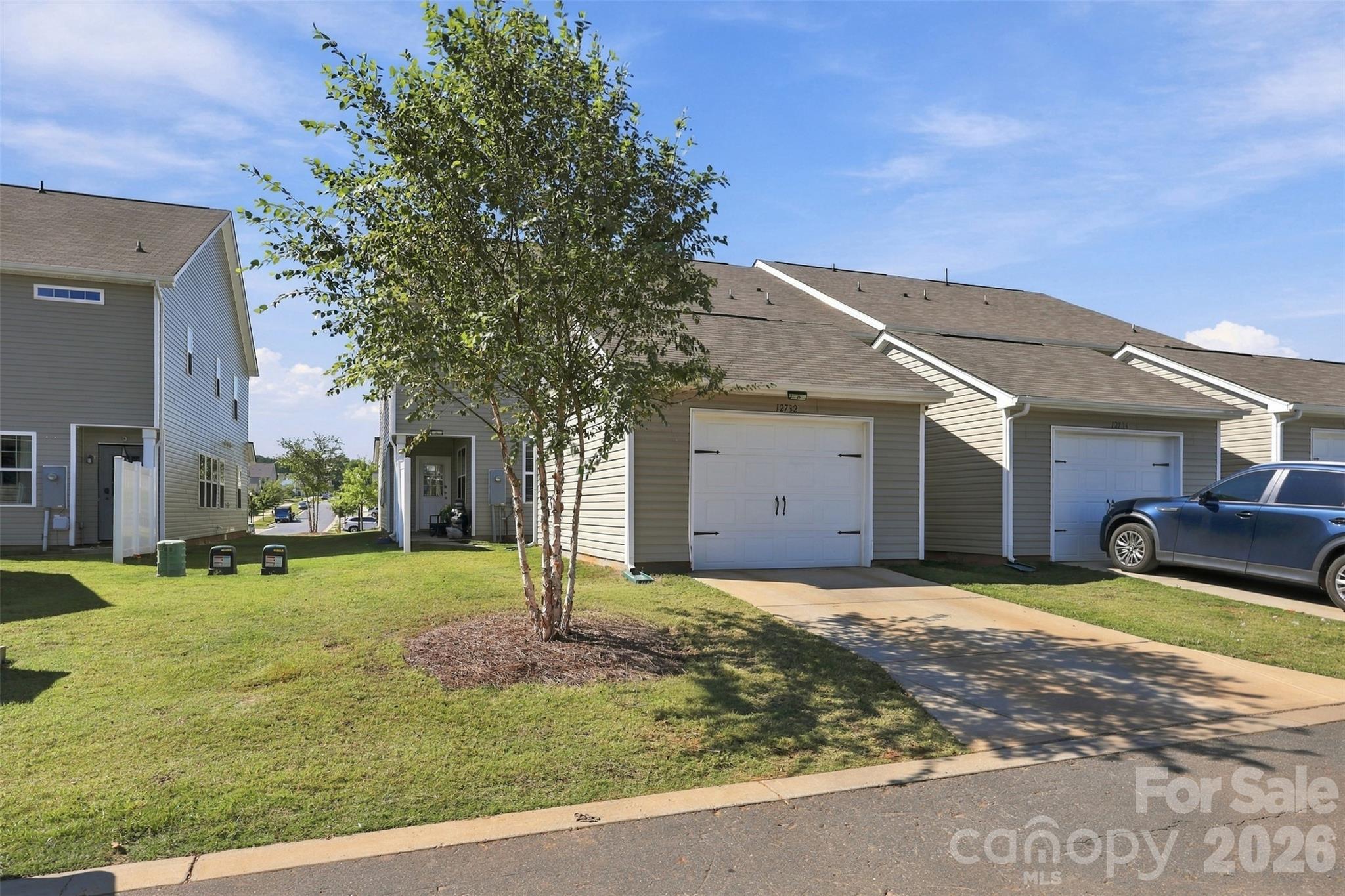 Townhouse at 12732 Wandering Brook Drive, Charlotte, photo 37 of 48