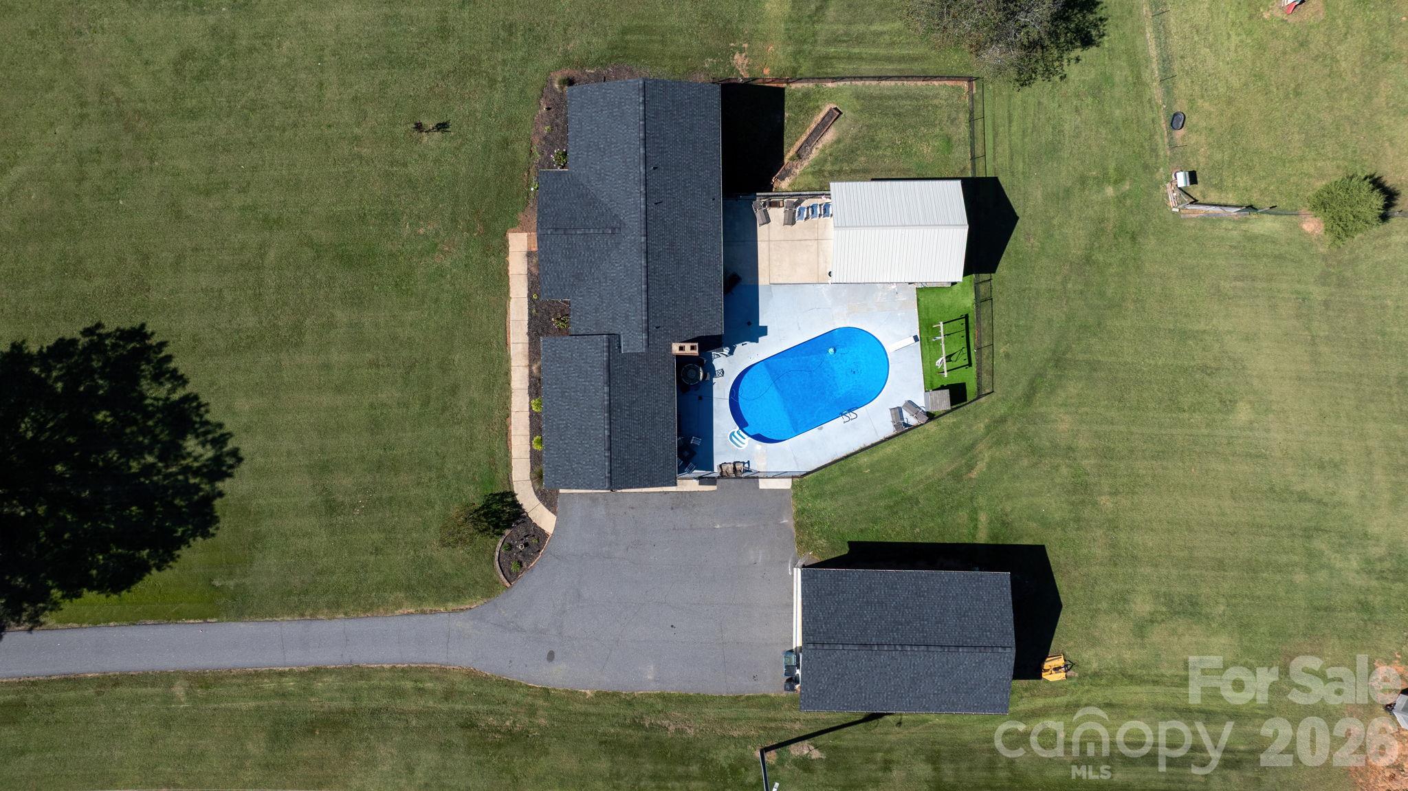 7546 Long Island Road
