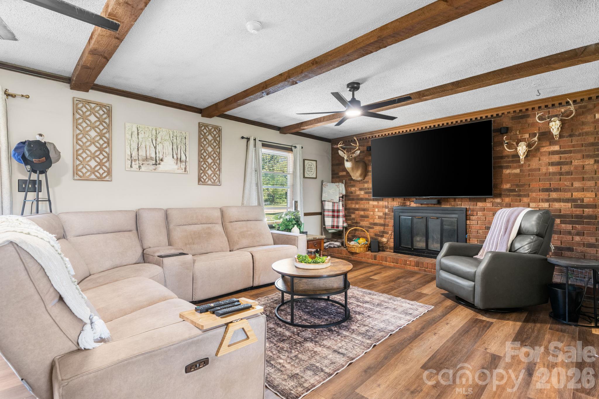 Single Family Residence at 7546 Long Island Road, Catawba, photo 11 of 48