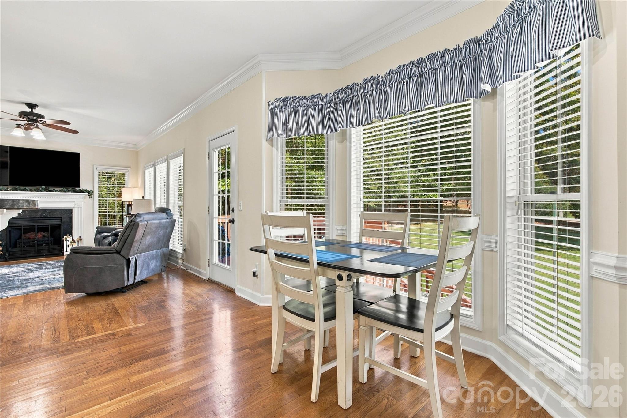 Single Family Residence at 4858 Elmhurst Drive NE, Hickory, photo 12 of 46