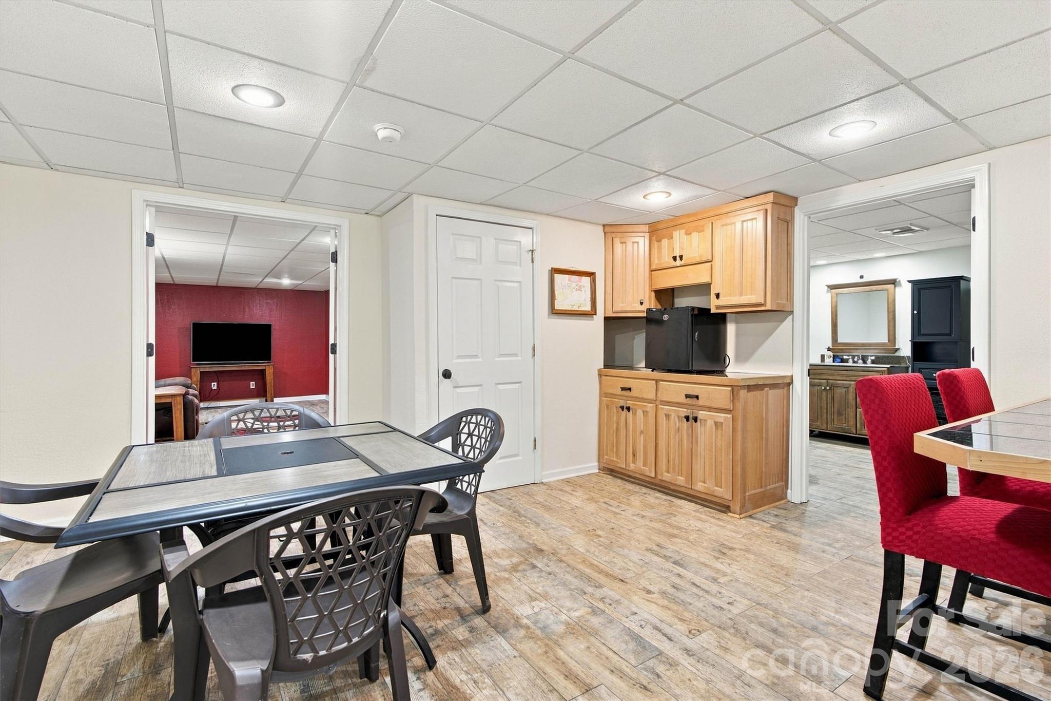 Single Family Residence at 4858 Elmhurst Drive NE, Hickory, photo 36 of 46