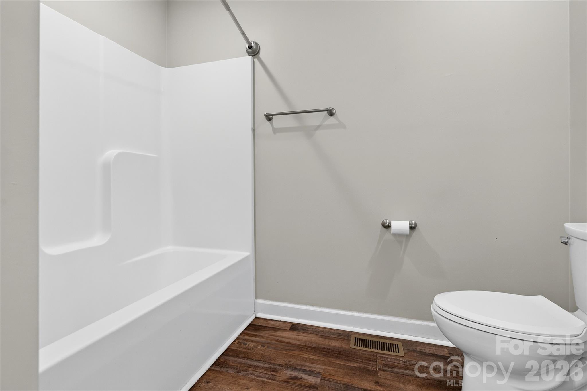 Secondary Bathroom - 3812 Branding Iron Drive, Gastonia