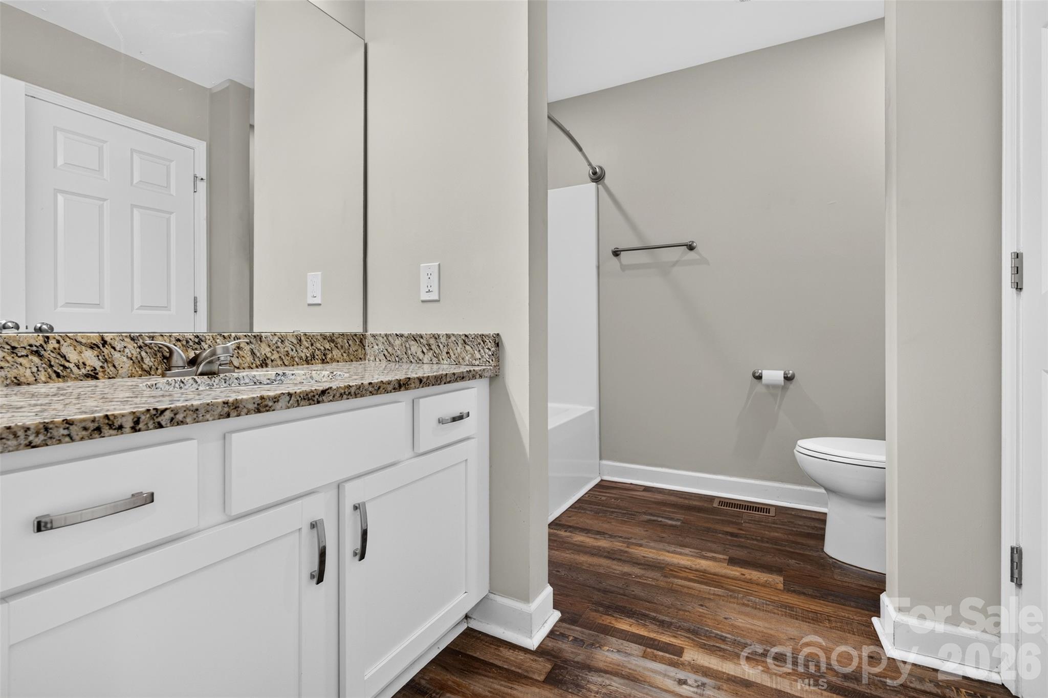 Secondary Bathroom - 3812 Branding Iron Drive, Gastonia