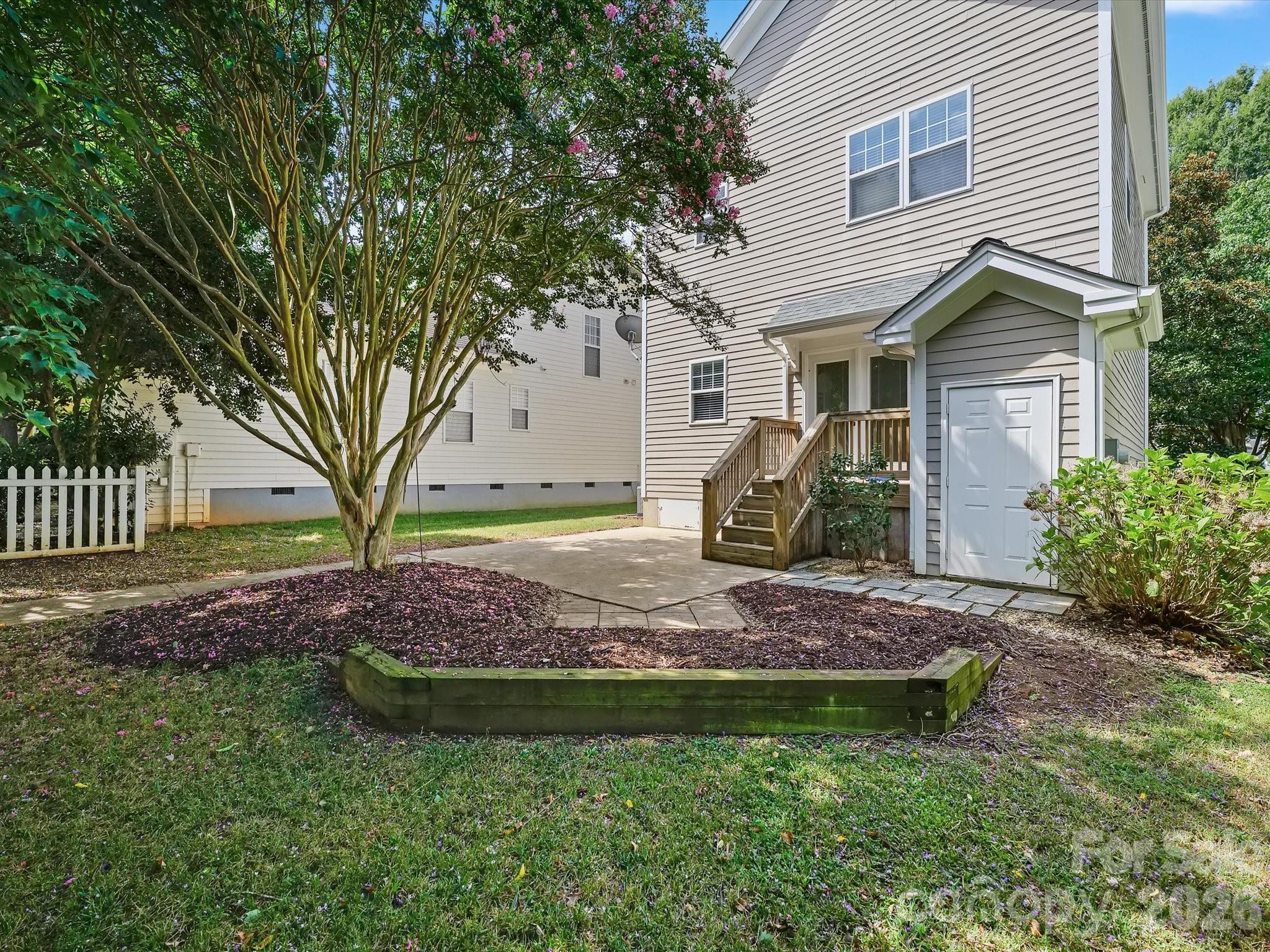 Single Family Residence at 8515 Lindholm Drive, Huntersville, photo 24 of 27
