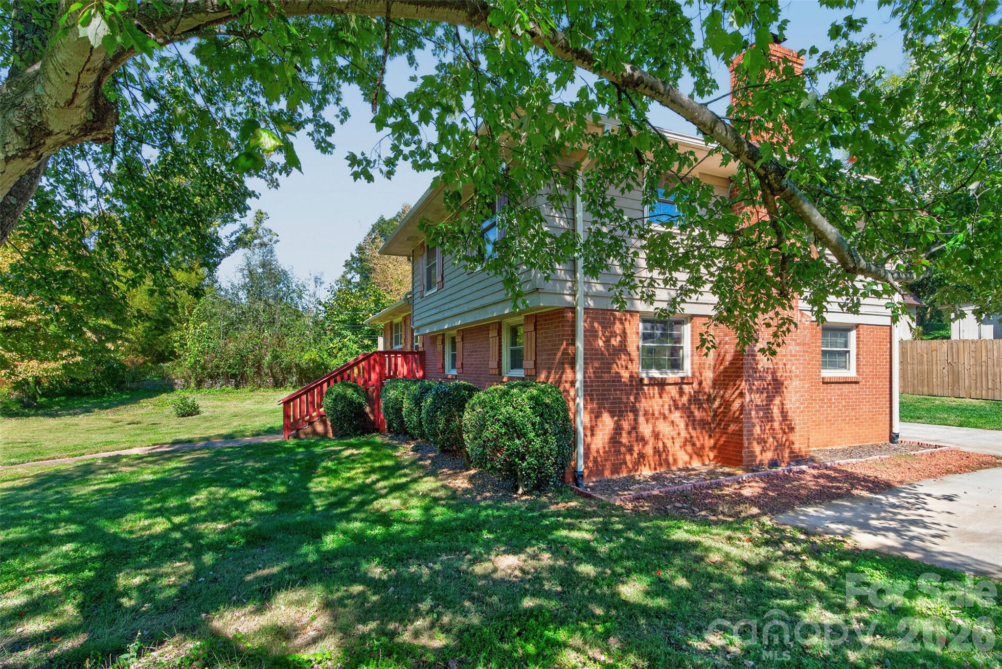 Single Family Residence at 3325 Saint Evans Road, Charlotte, photo 8 of 48
