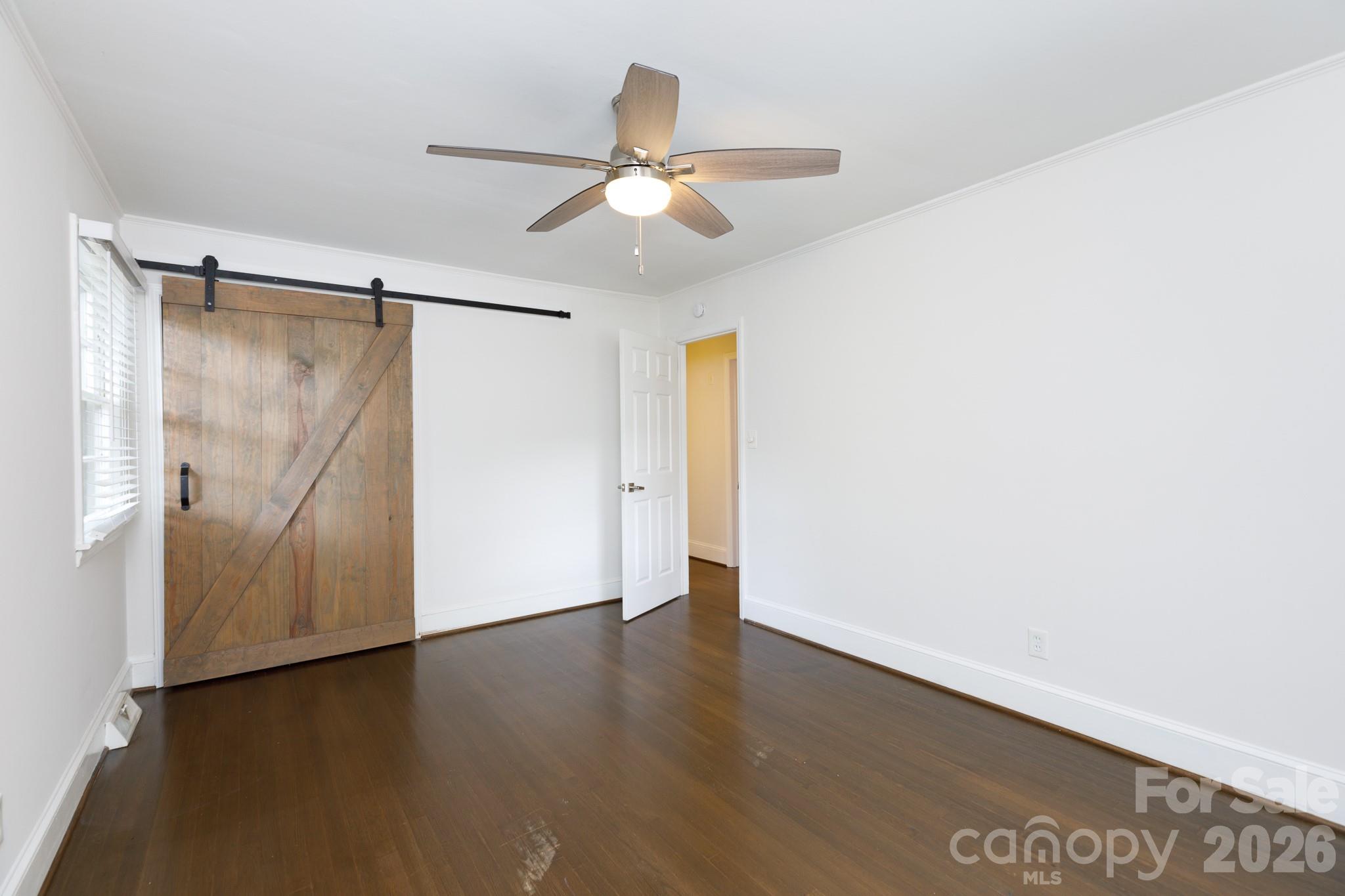Single Family Residence at 5121 Kistler Avenue, Charlotte, photo 14 of 33