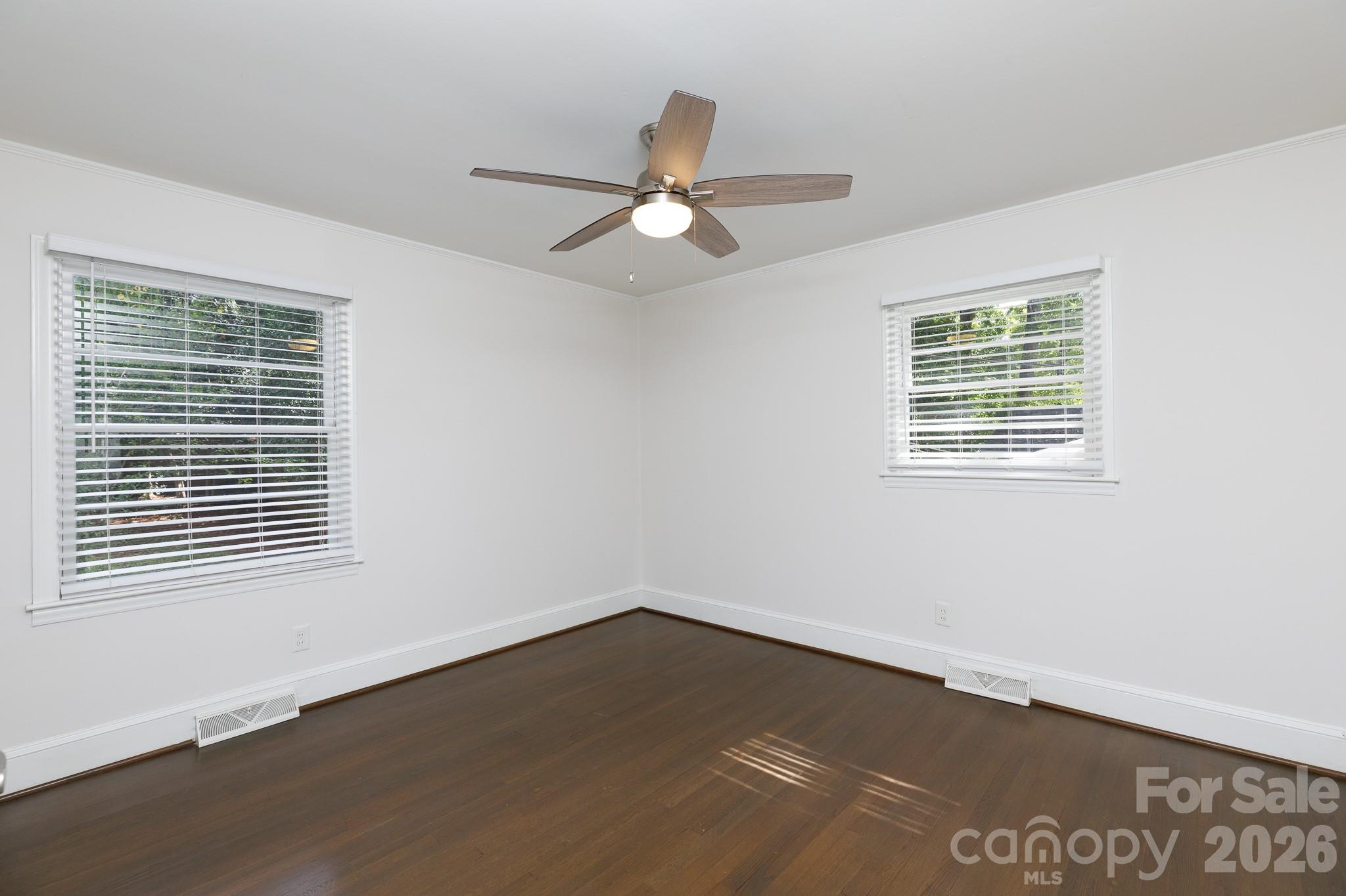 Single Family Residence at 5121 Kistler Avenue, Charlotte, photo 17 of 33