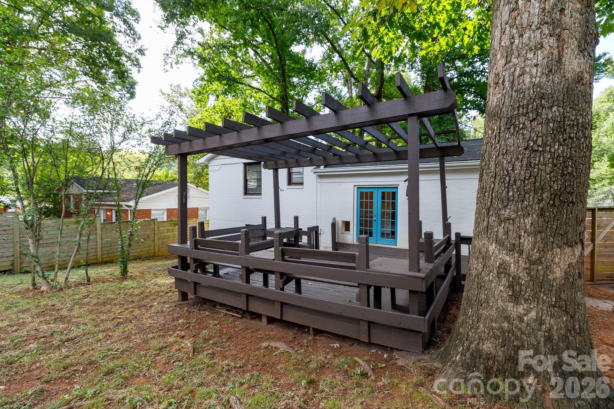 Single Family Residence at 5121 Kistler Avenue, Charlotte, photo 31 of 33
